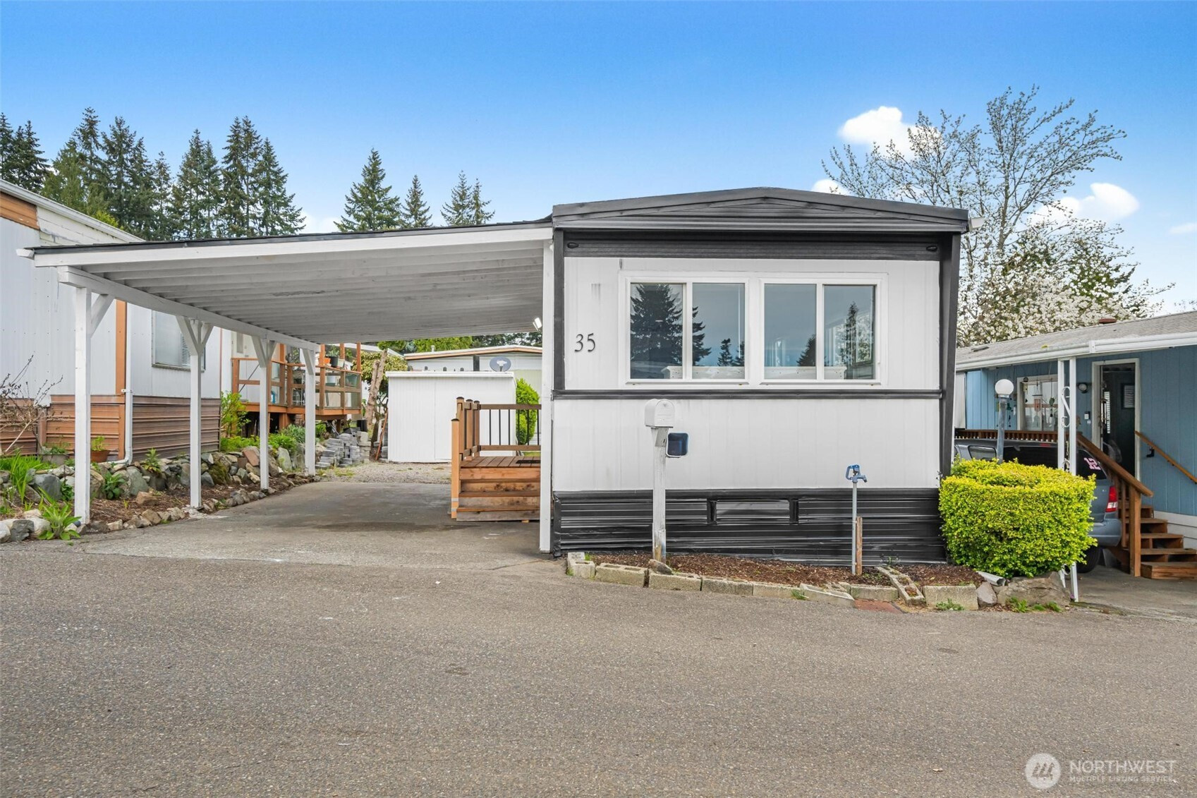 23708 LOCUST Way, Bothell, WA 98021