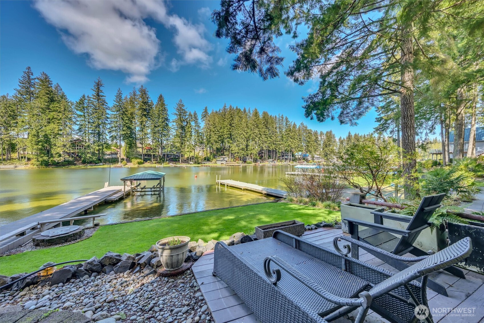 2851 E Mason Lake Drive E, Grapeview, WA 98546