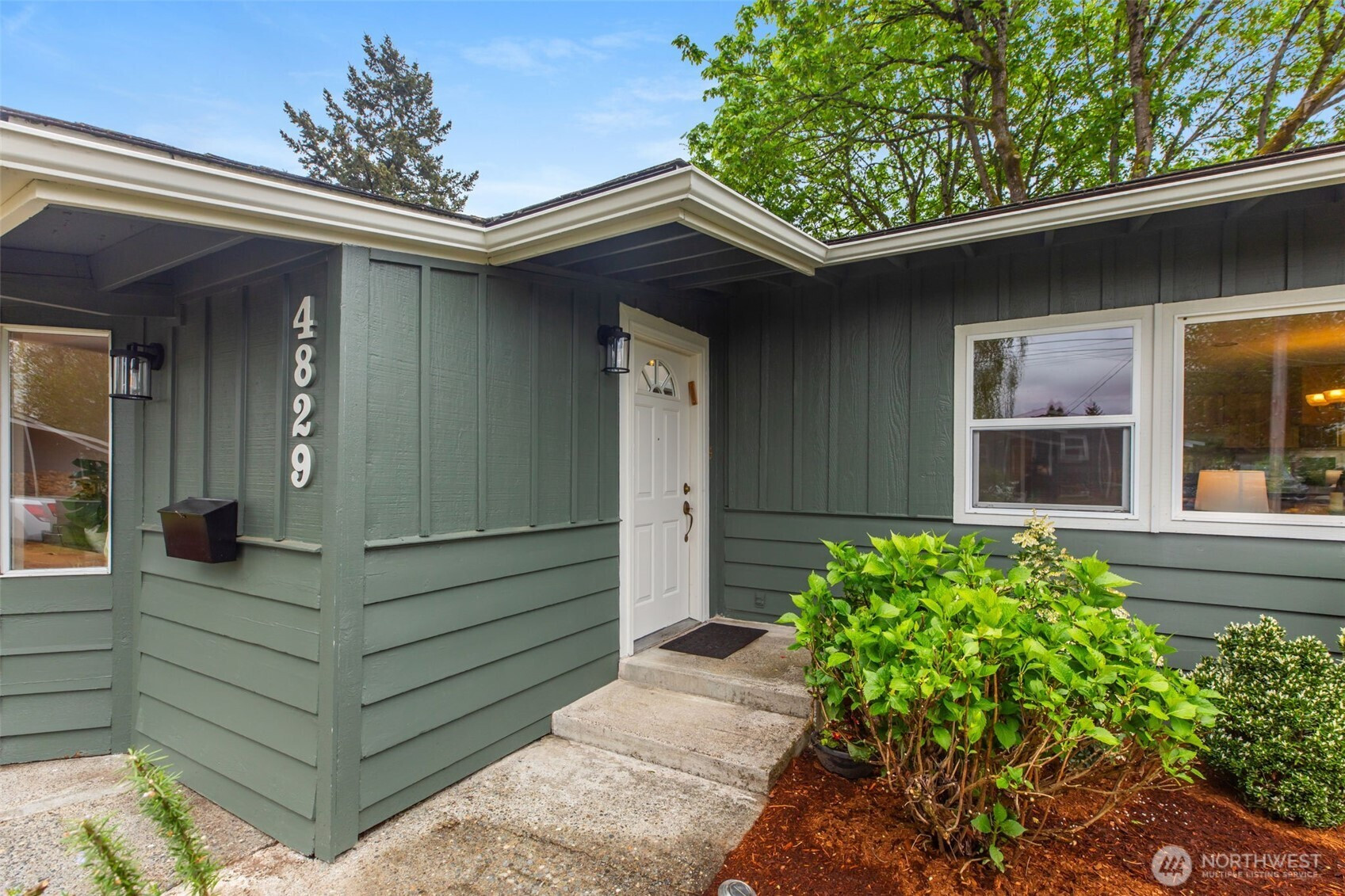 4829 S Kenny Street, Seattle, WA 98118