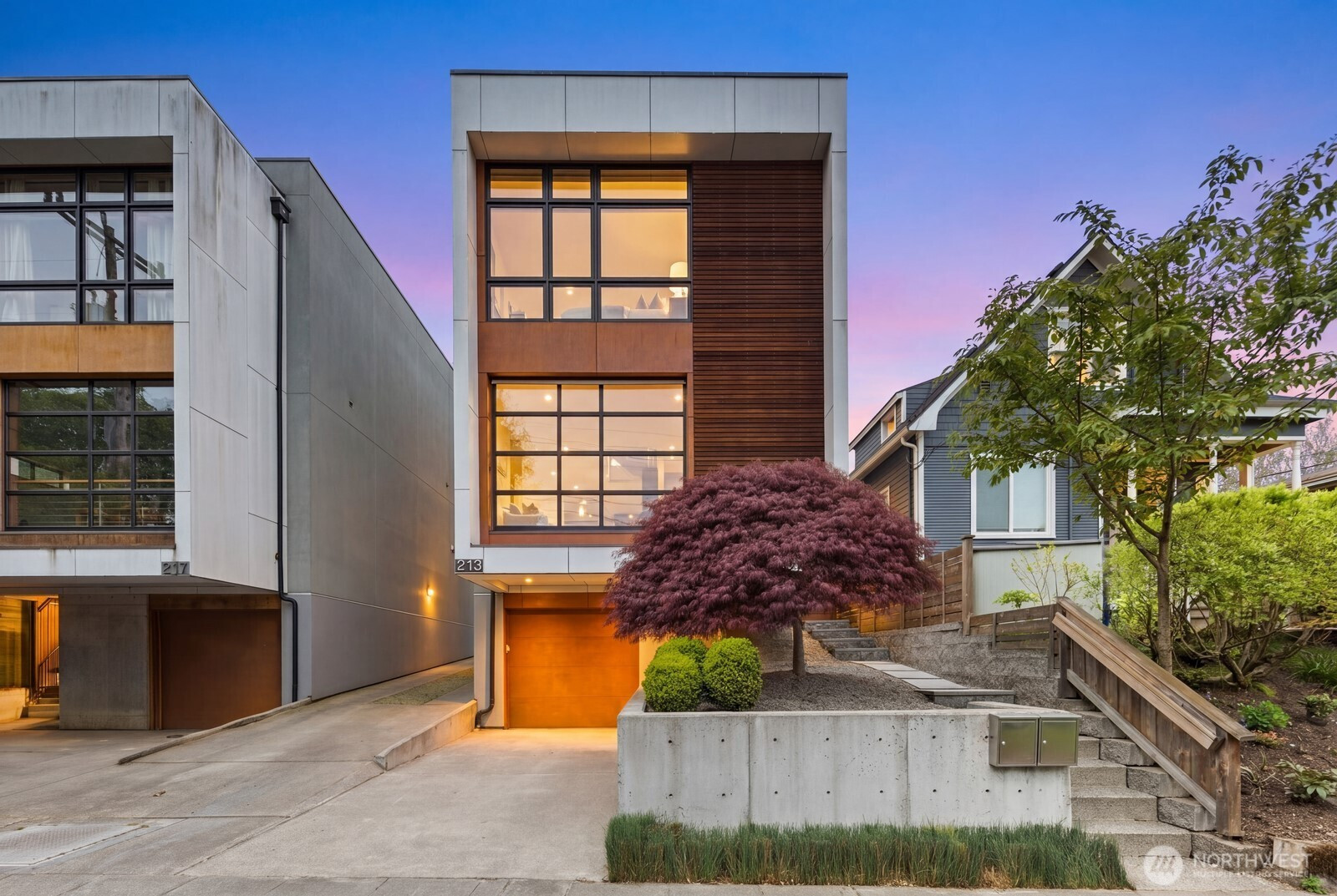 213 21st Avenue, Seattle, WA 98122