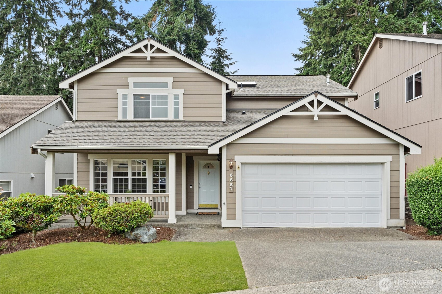 6827 11th Avenue NE, Olympia, WA 98516