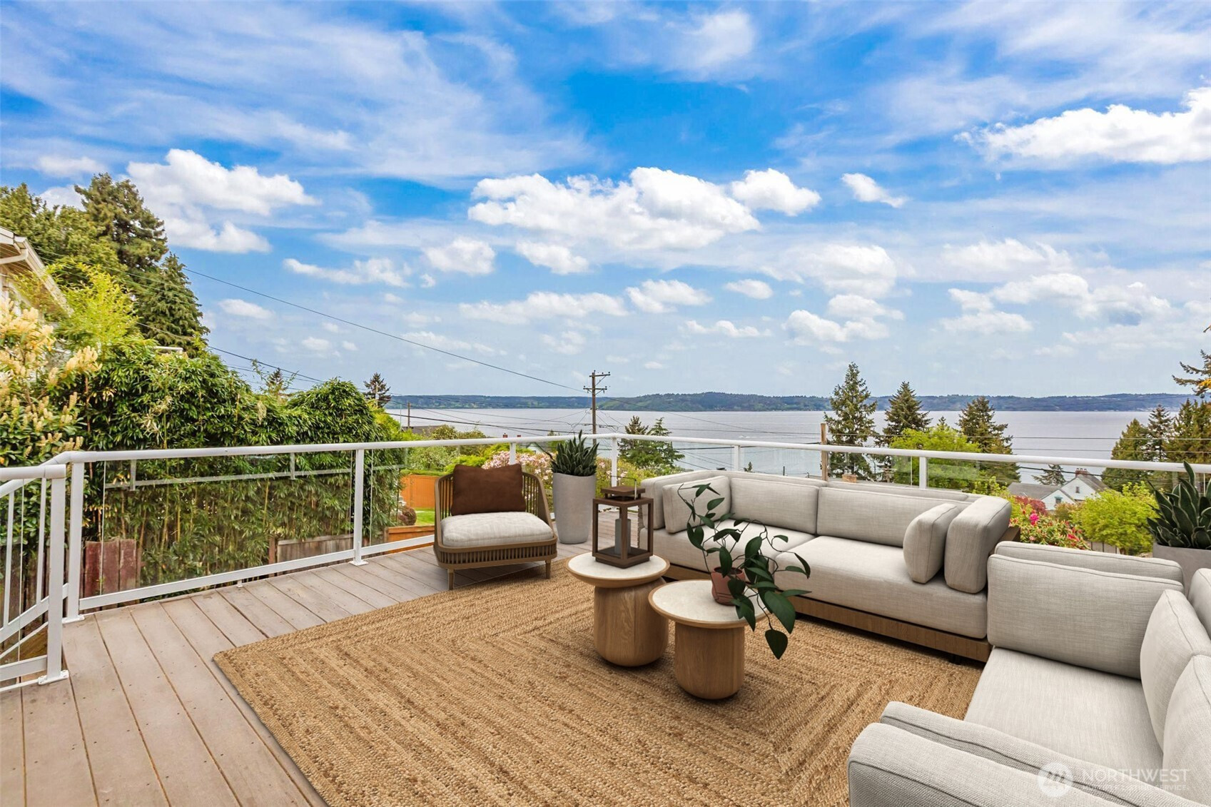 8450 E Side Drive NE, Tacoma, WA 98422