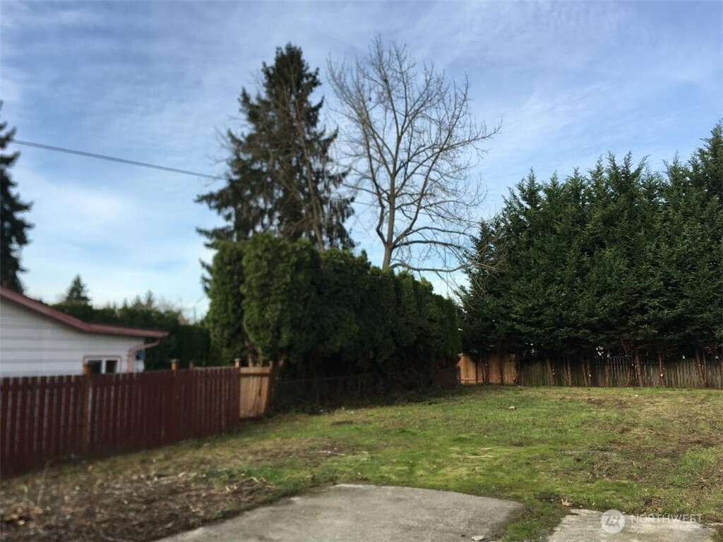 1210 10th Street NE, Auburn, WA 98002