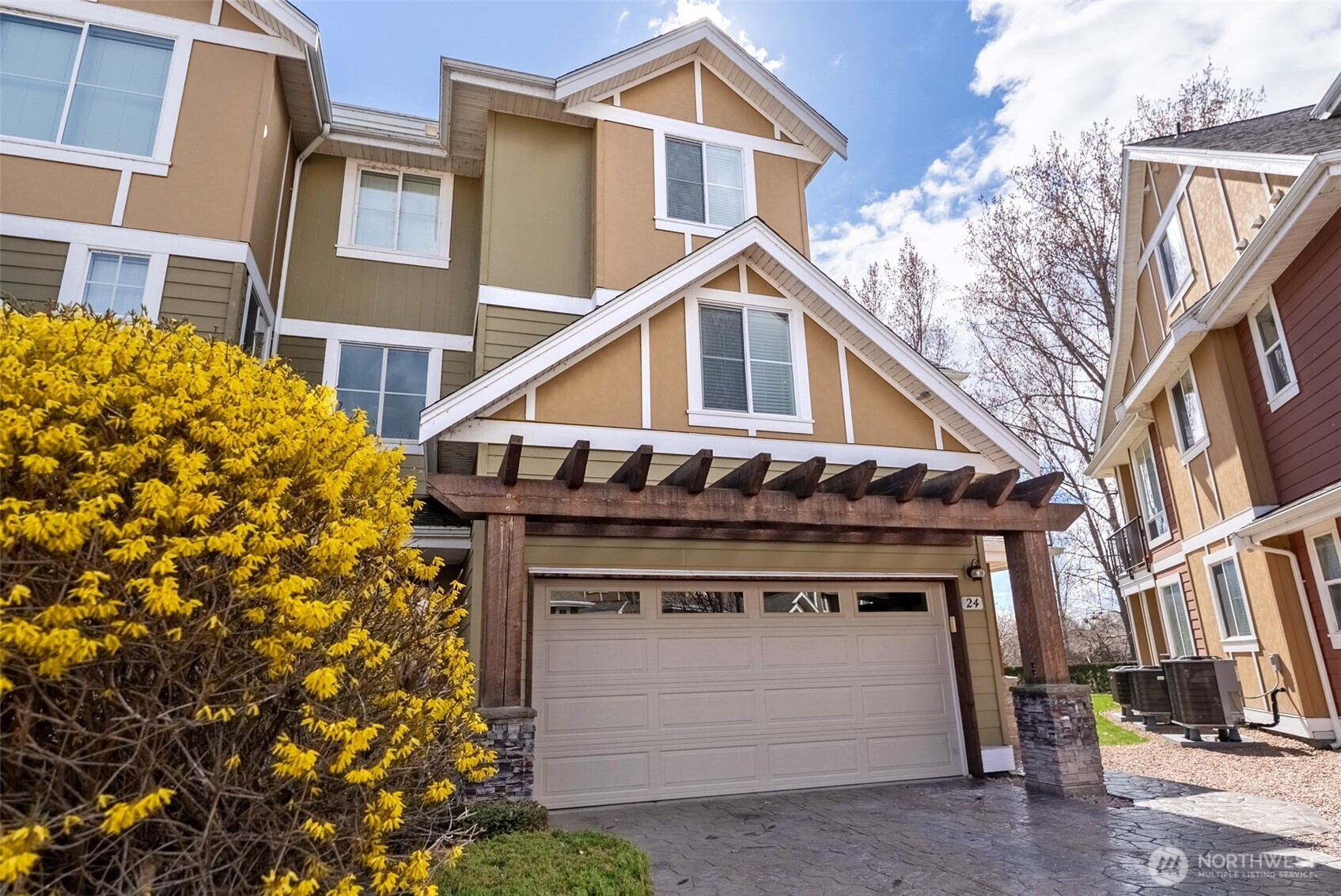 24 Sandalia Court, Oroville, WA 98844