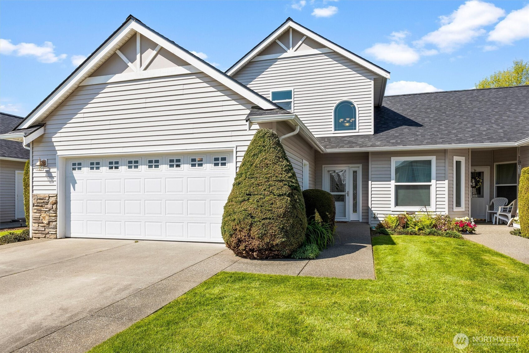 1149 Aaron Drive, Lynden, WA 98264