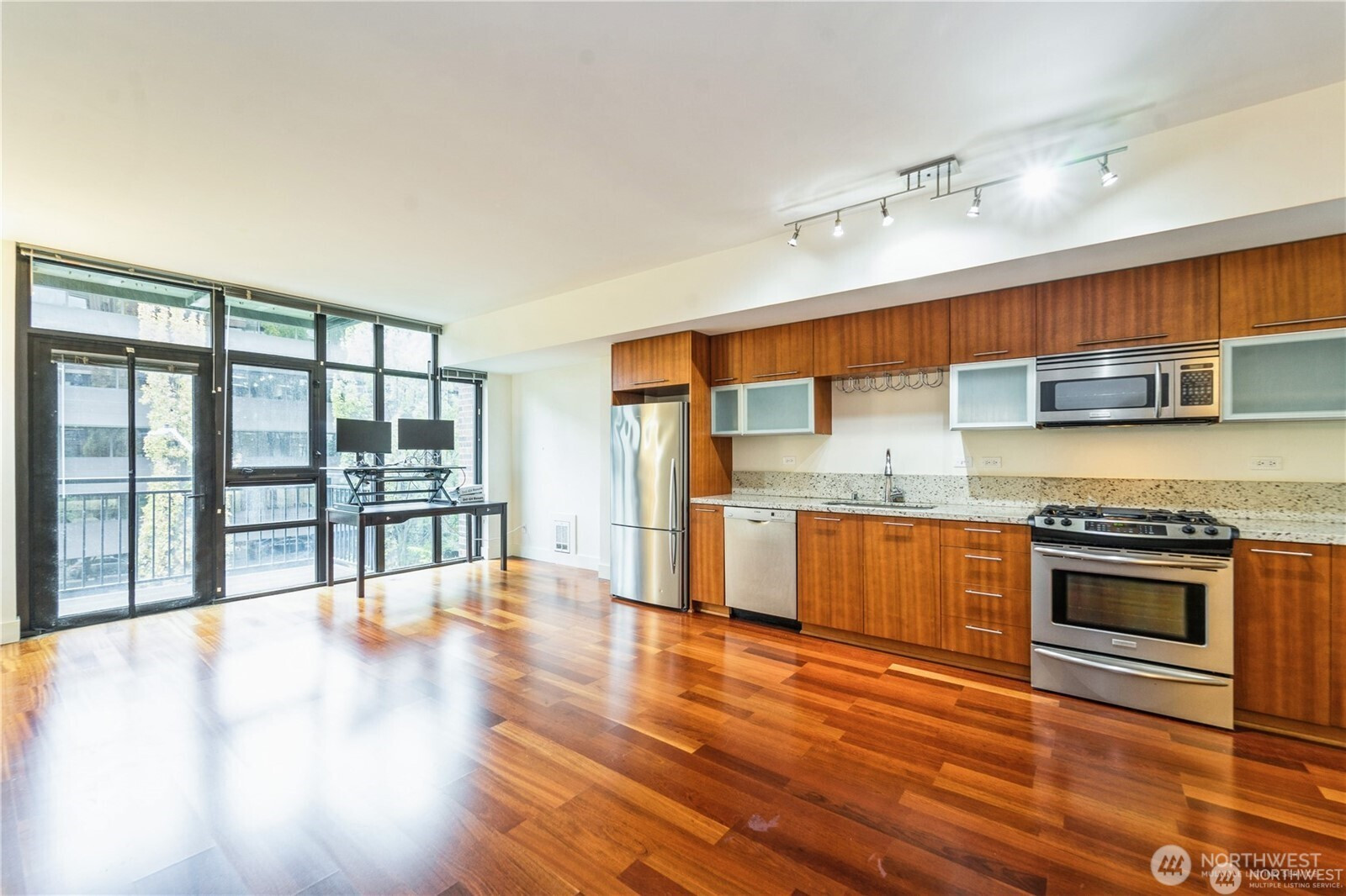 2911 2nd Avenue, Seattle, WA 98121