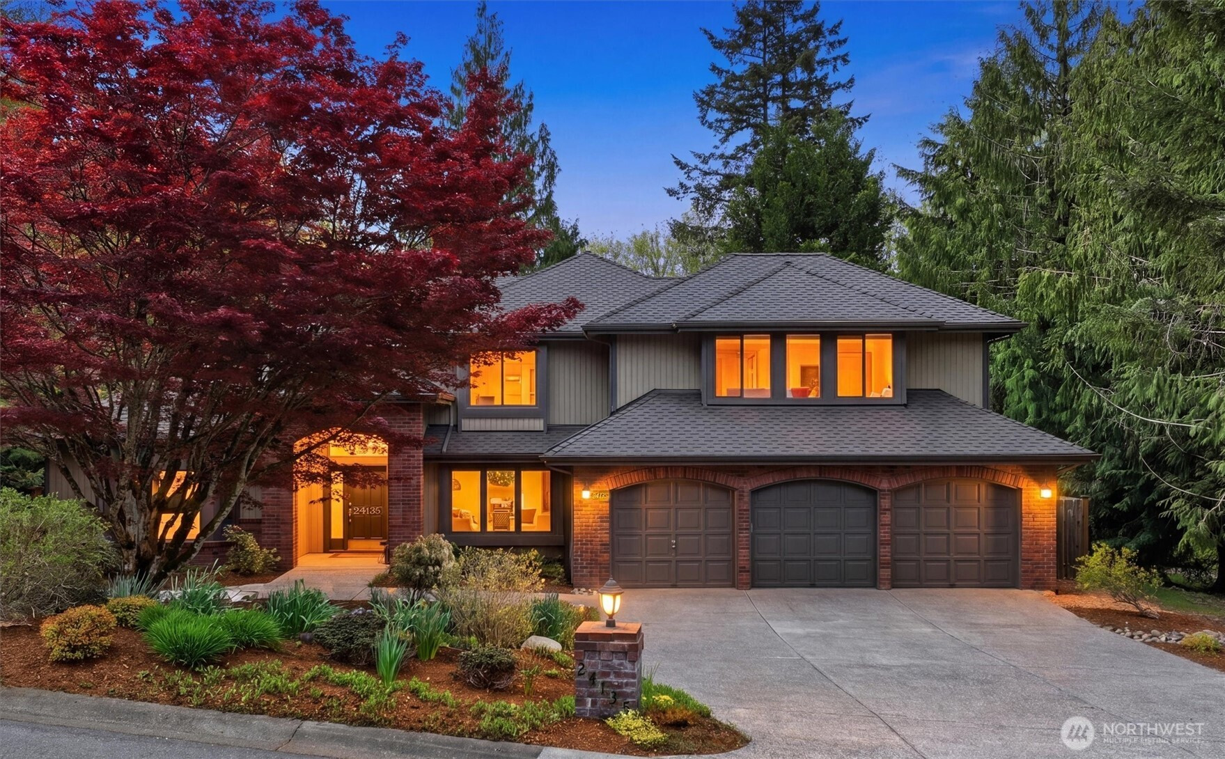 24135 SE 16th Place, Sammamish, WA 98075