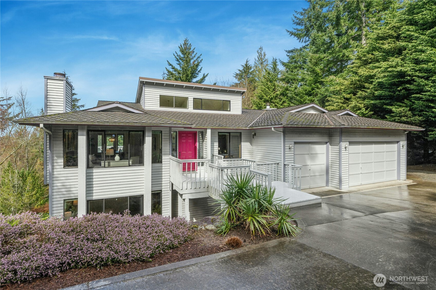 2420 Squak Mountain Loop SW, Issaquah, WA 98027