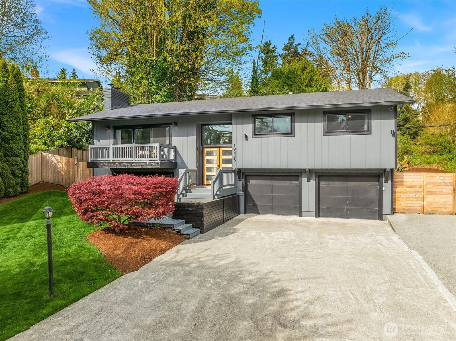 19425 66th Place NE, Kenmore, WA 98028