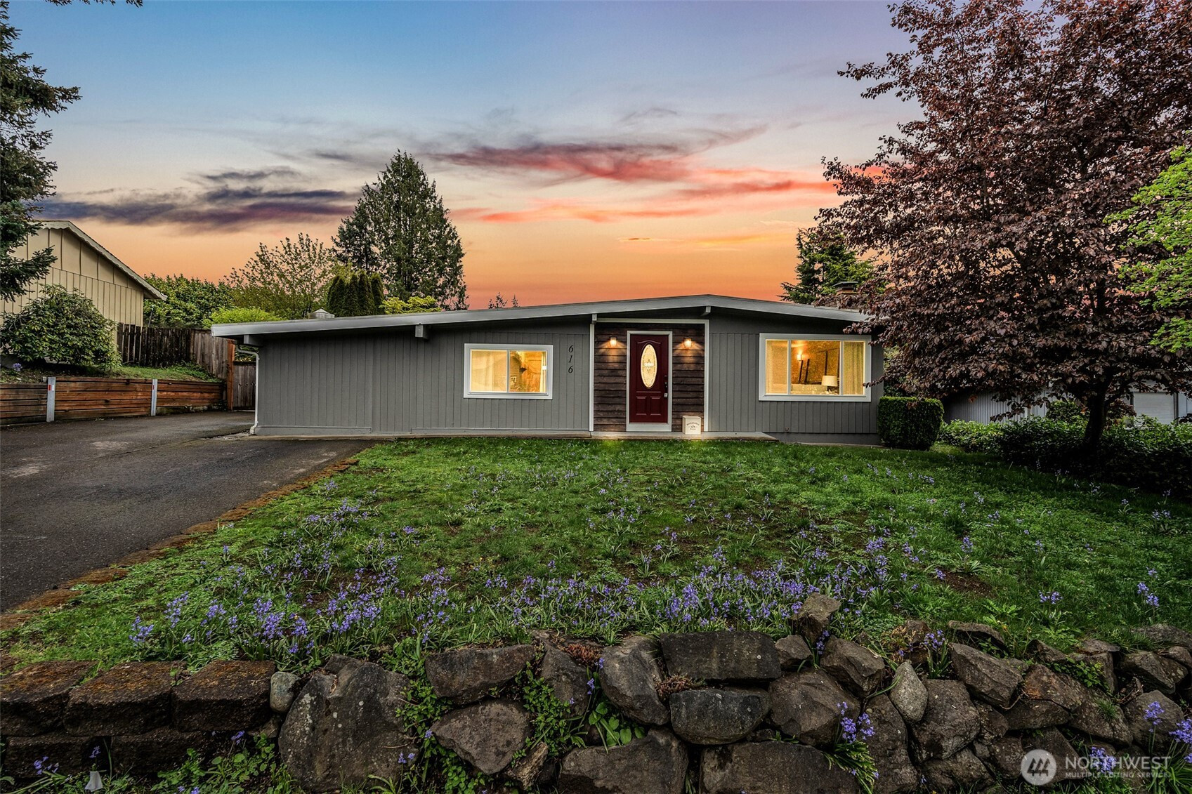 616 S 318th Place, Federal Way, WA 98003