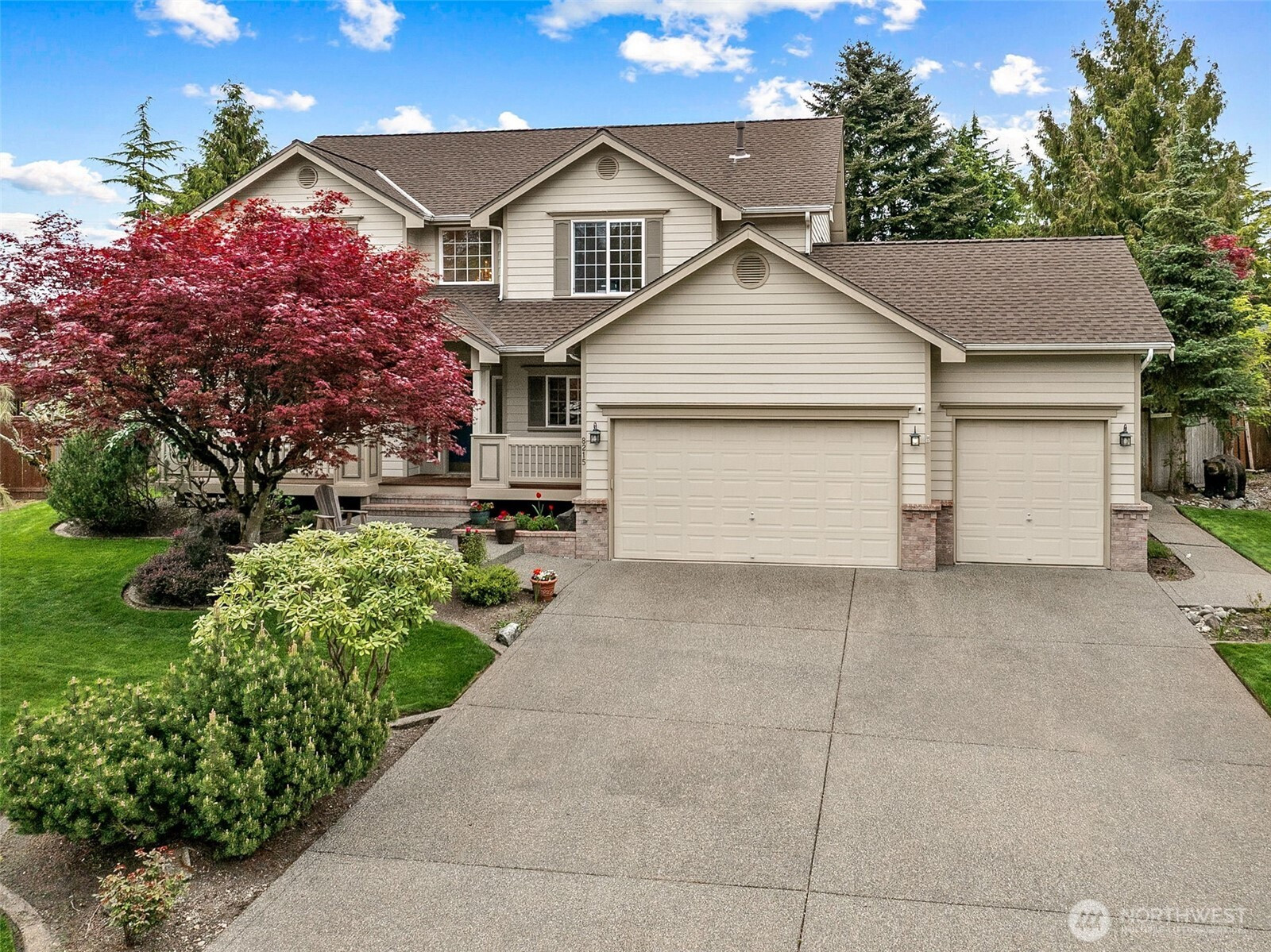 8215 204th Avenue Ct E, Bonney Lake, WA 98391