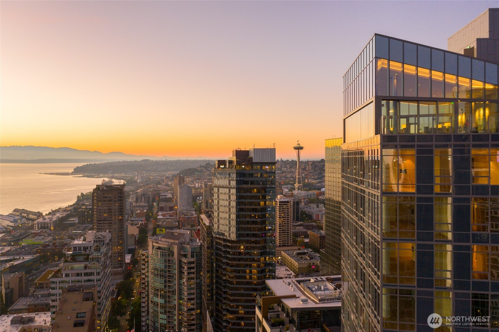 121 Stewart Street, Seattle, WA 98101