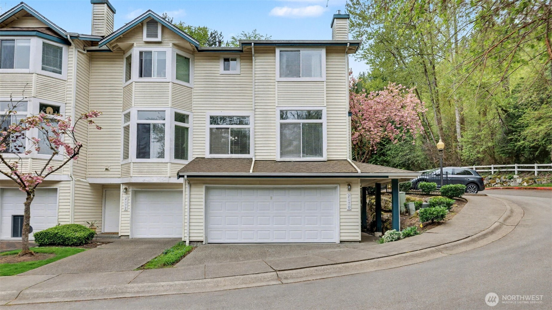 2170 NW Pacific Yew Place, Issaquah, WA 98027