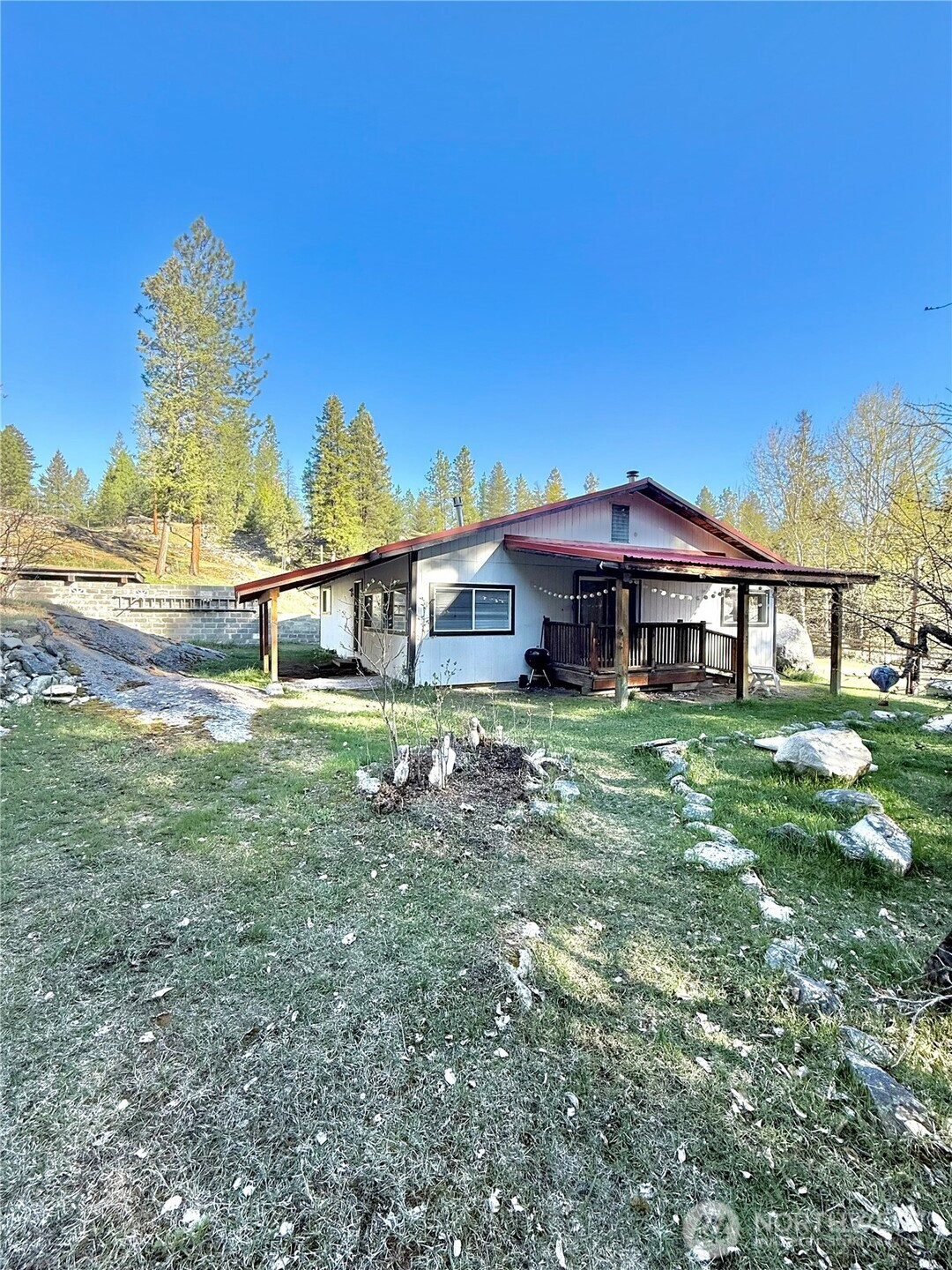 1092 Aeneas Valley Road, Tonasket, WA 98855