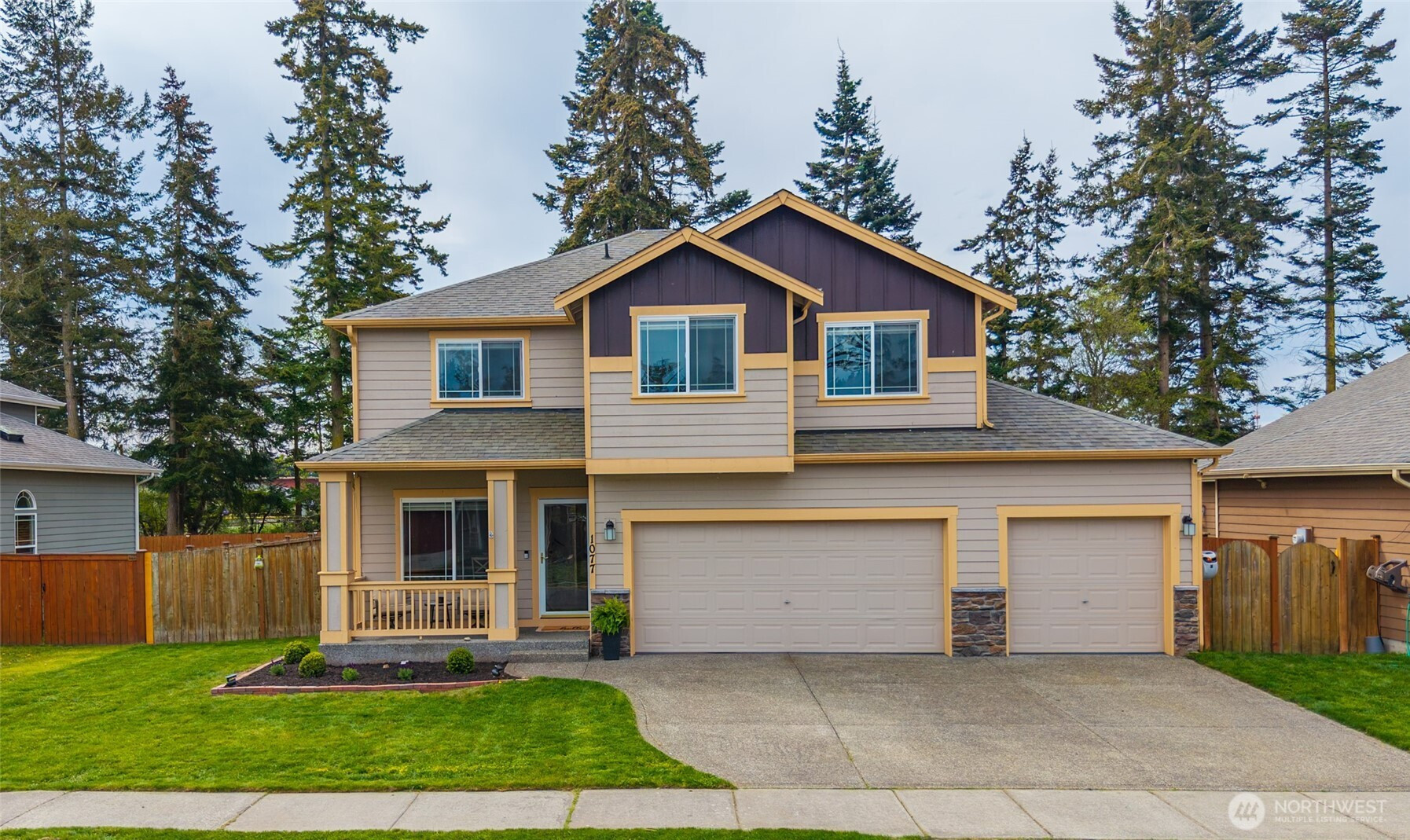 1077 NW Longview Drive, Oak Harbor, WA 98277
