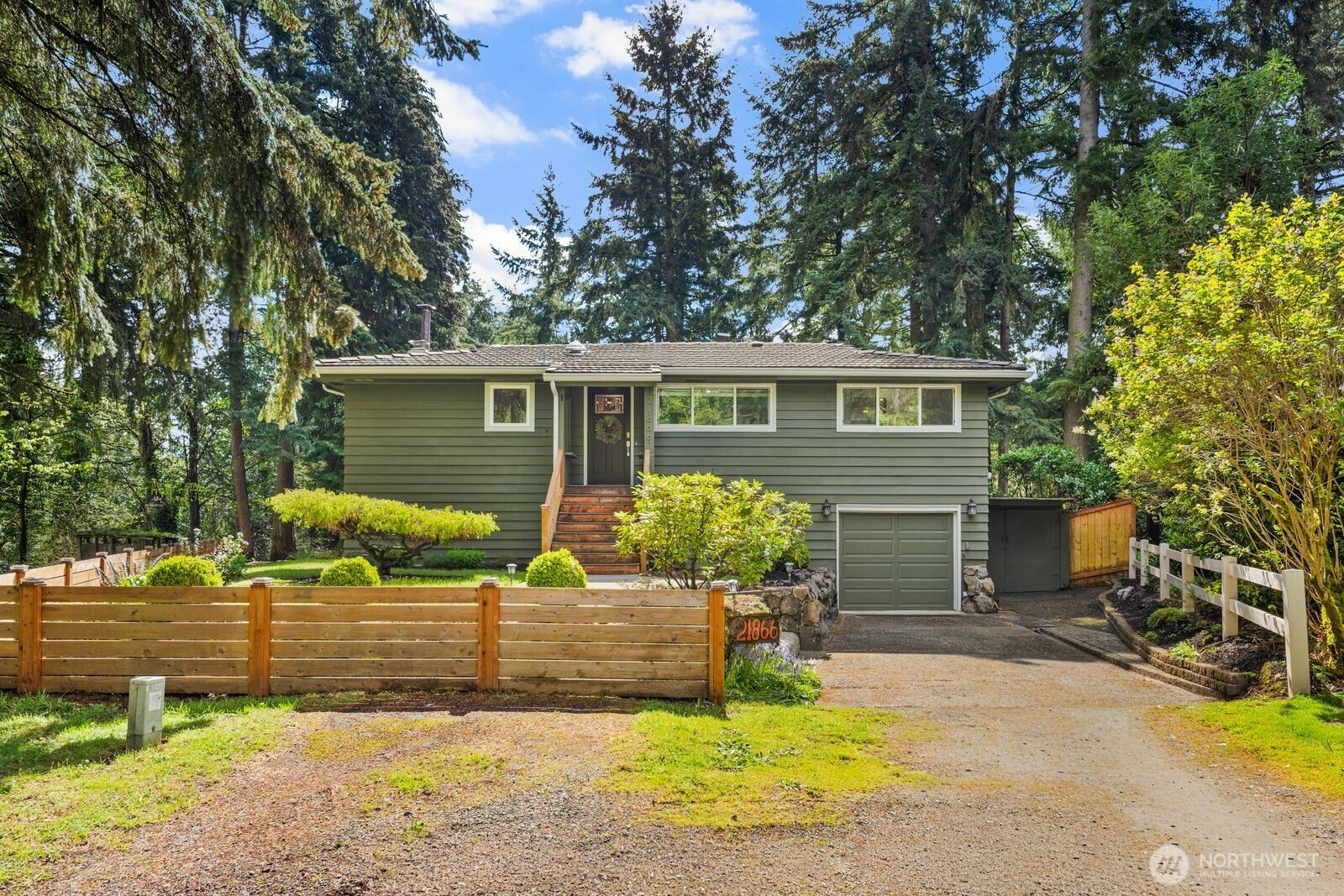 21866 35th Avenue S, SeaTac, WA 98198