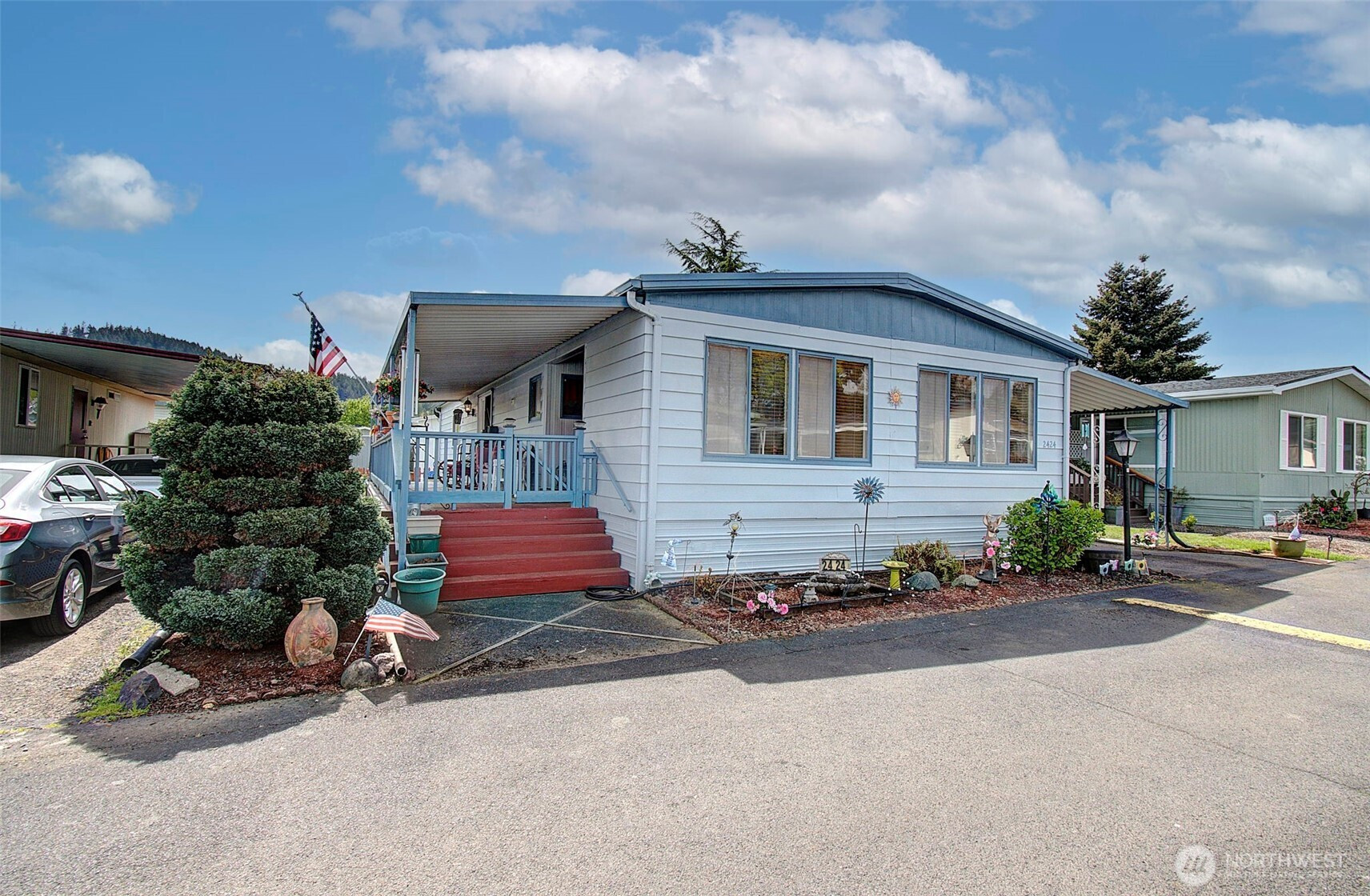 2424 Nightingale Lane, Kelso, WA 98626