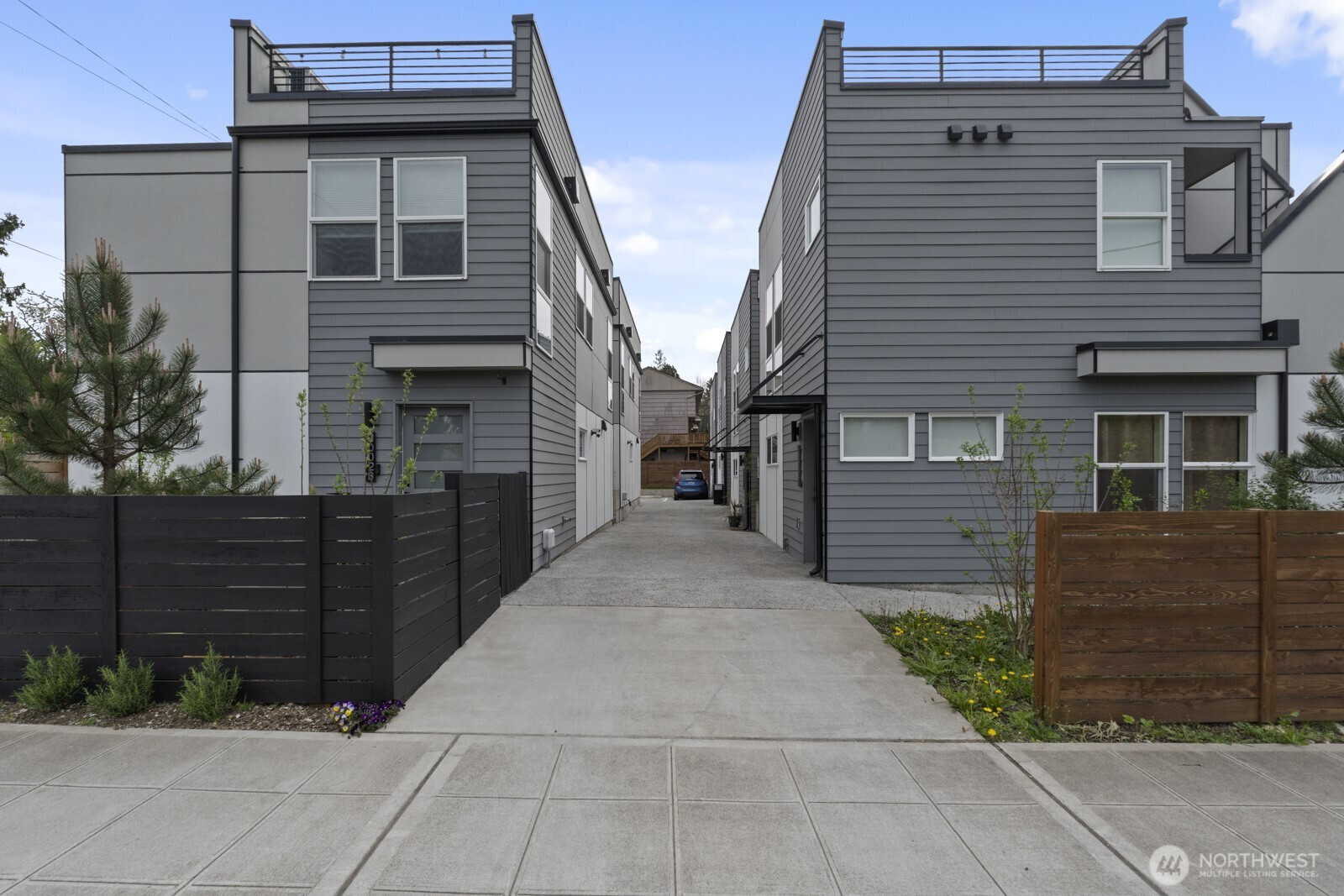 9002 15th Avenue SW, Seattle, WA 98106