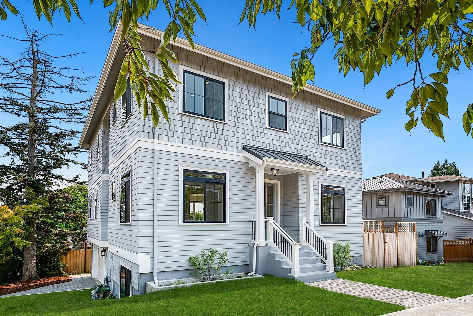 2114 26th Avenue W, Seattle, WA 98199