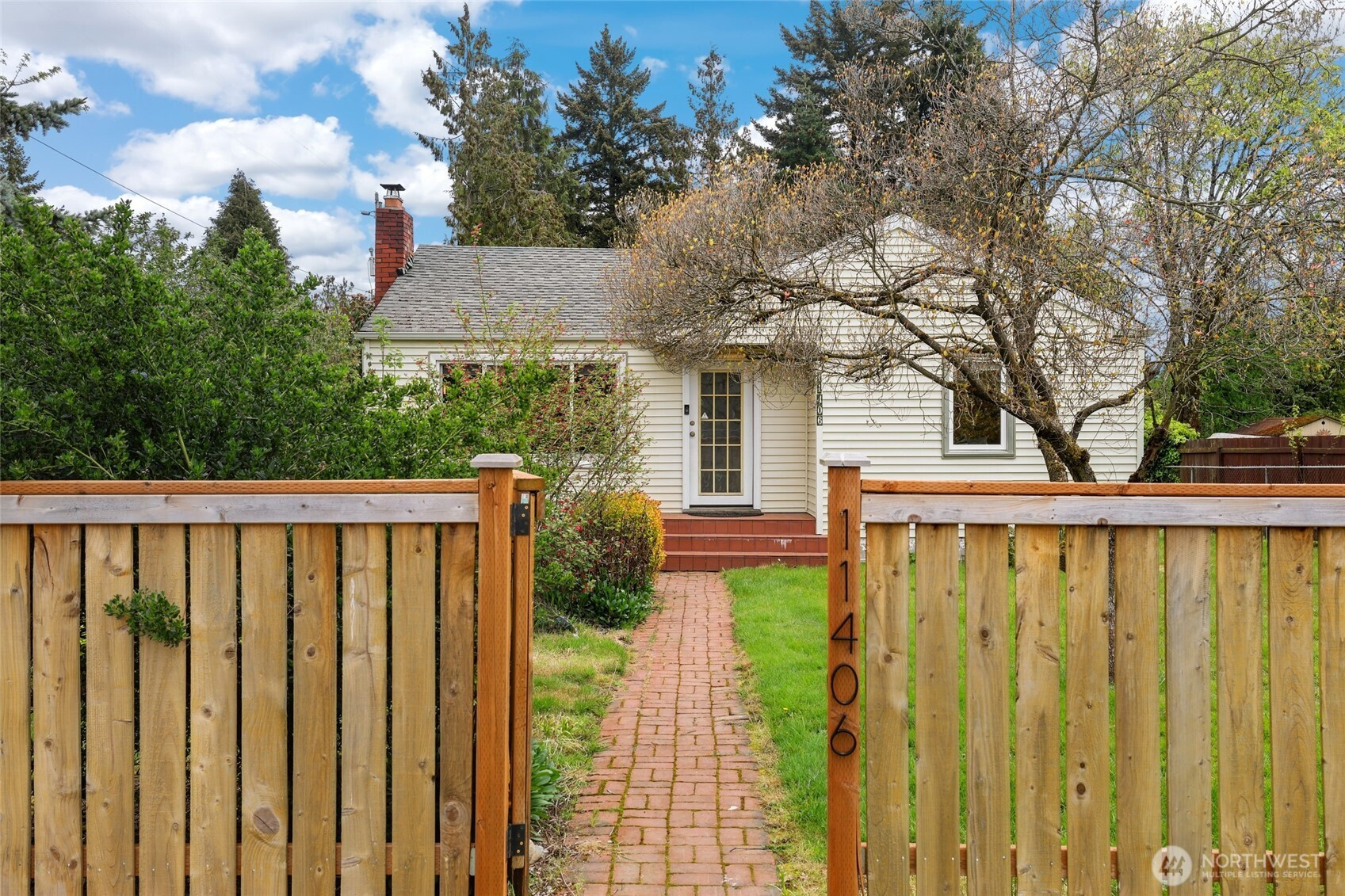 11406 12th Avenue SW, Seattle, WA 98146