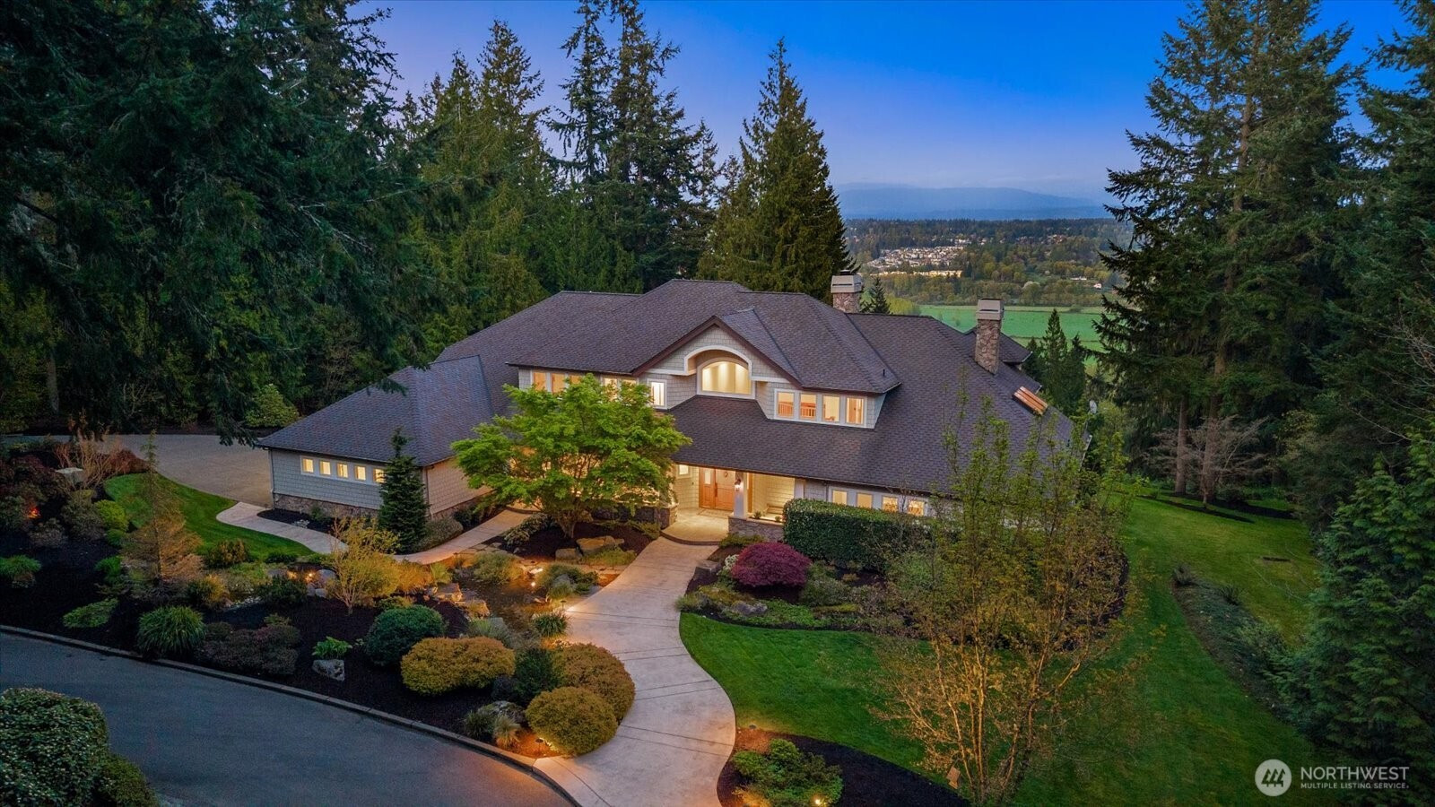 13748 242nd Avenue NE, Woodinville, WA 98077