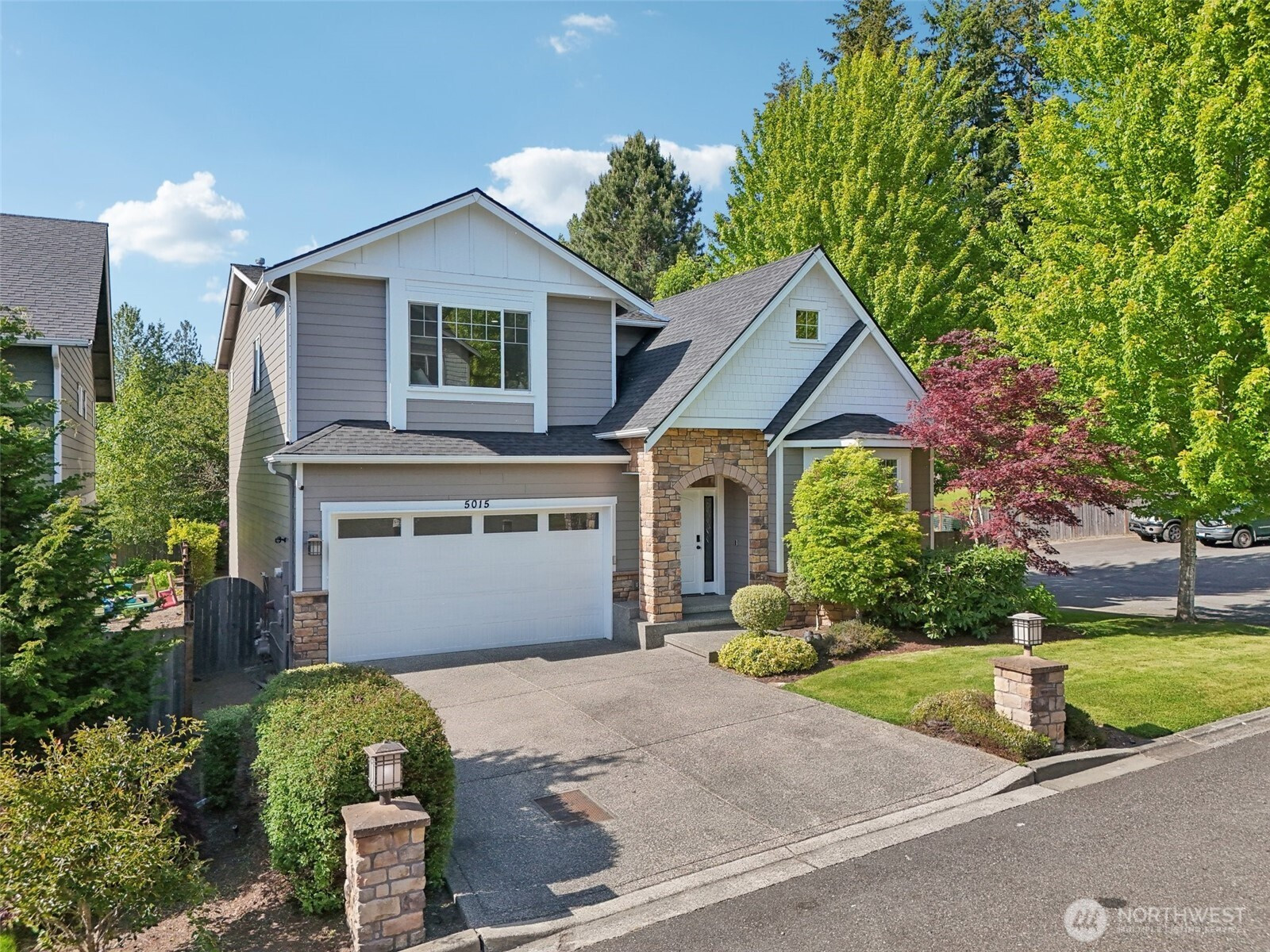 5015 240th Place SE, Issaquah, WA 98029