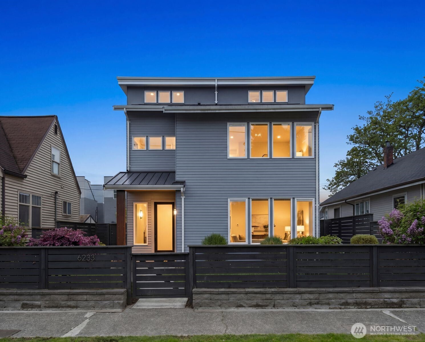 6233 Carleton Avenue S, Seattle, WA 98108