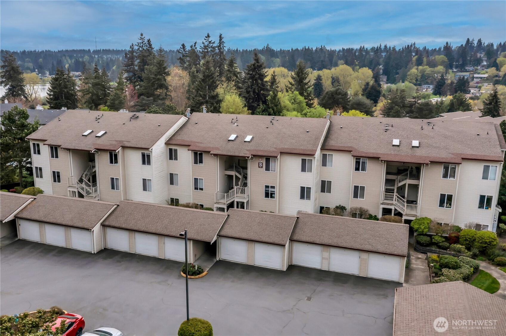23009 Lakeview Drive, Mountlake Terrace, WA 98043