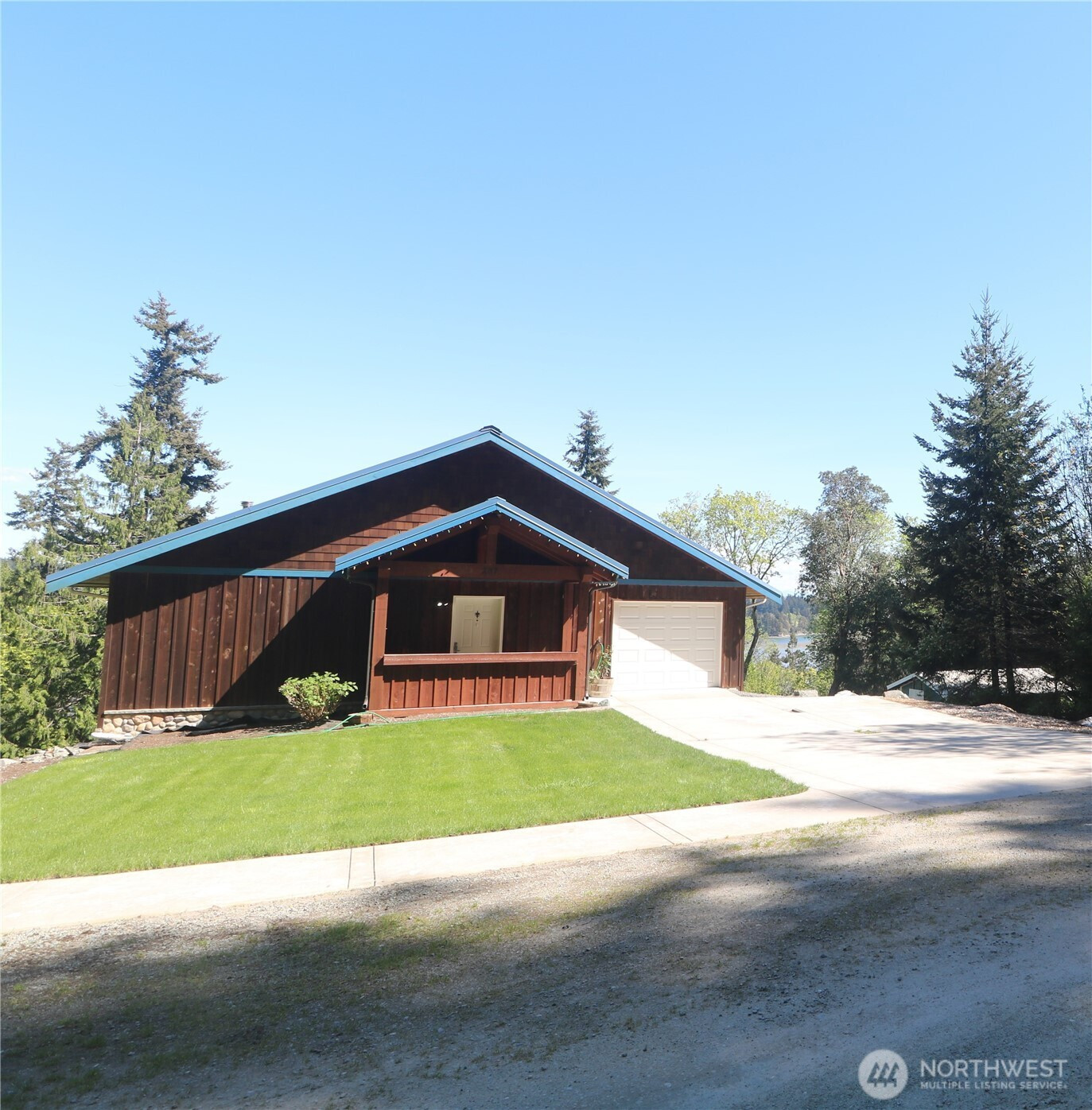 207 Triangle Cove Lane, Camano Island, WA 98282