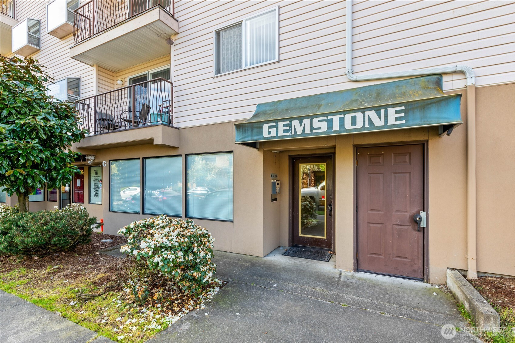 12056 15th Avenue NE, Seattle, WA 98125