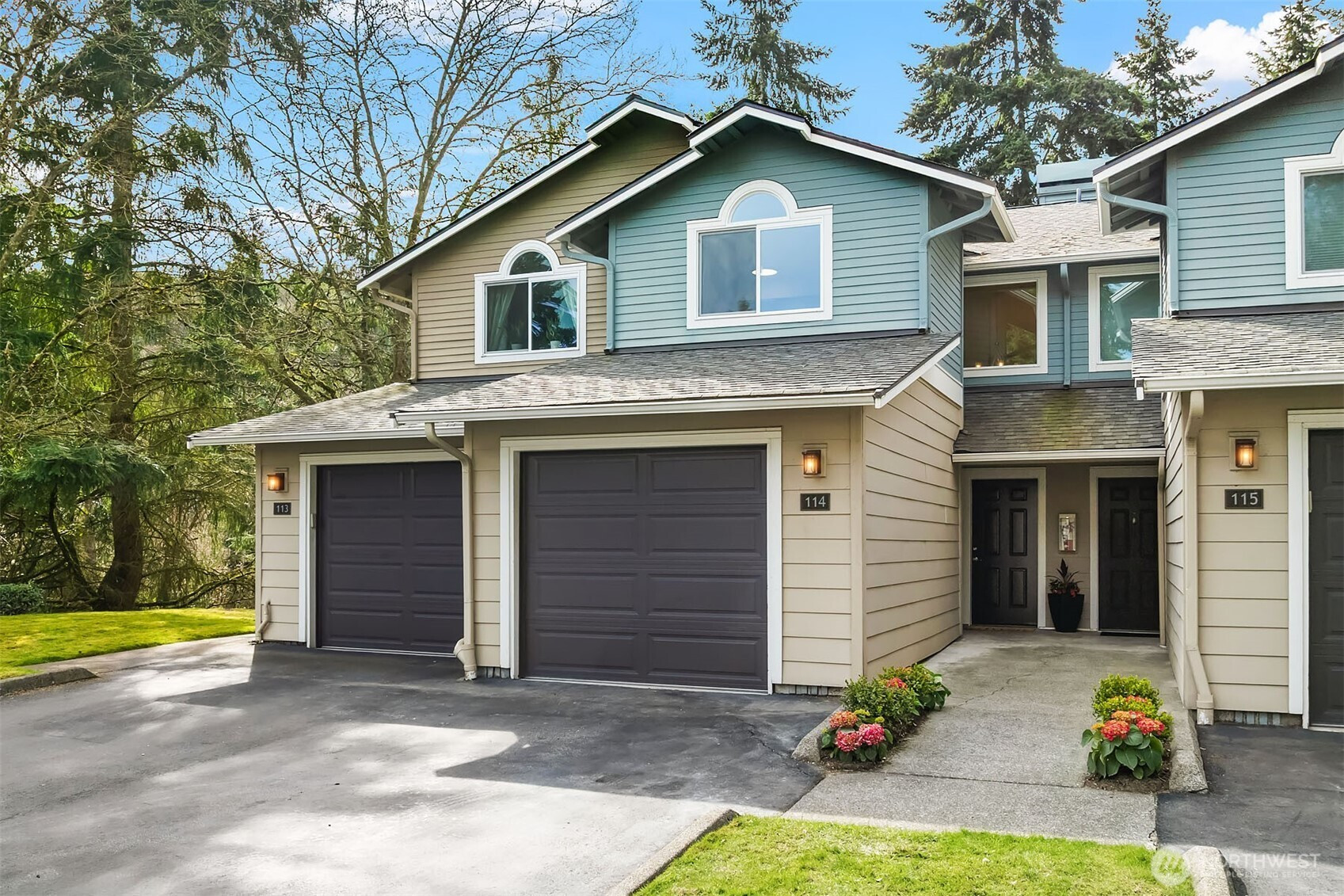 4330 W Lake Sammamish Parkway SE, Issaquah, WA 98027