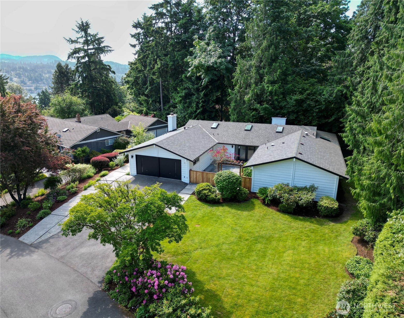 9233 SE 59th Street, Mercer Island, WA 98040