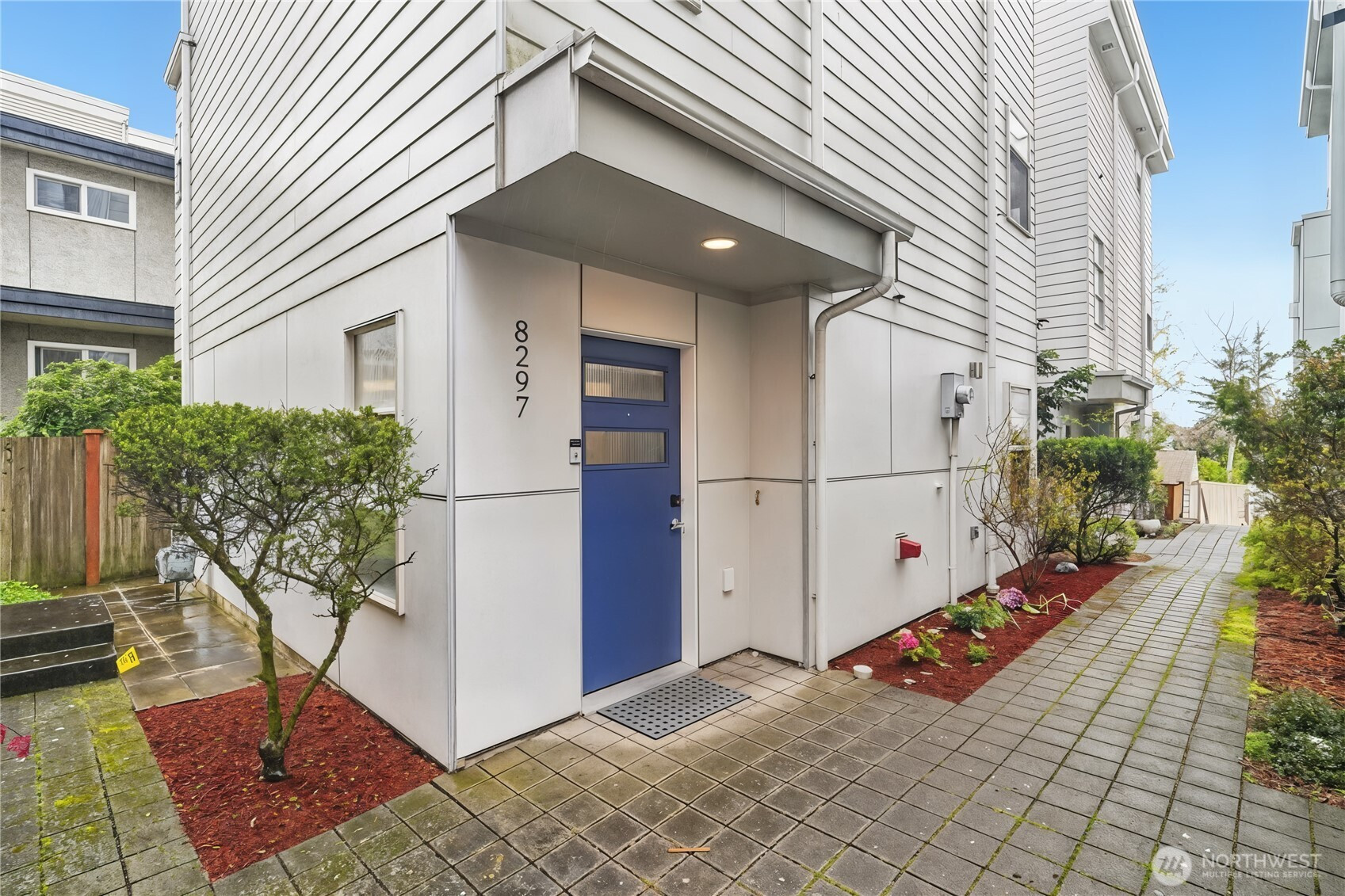 8297 5th Avenue NE, Seattle, WA 98115