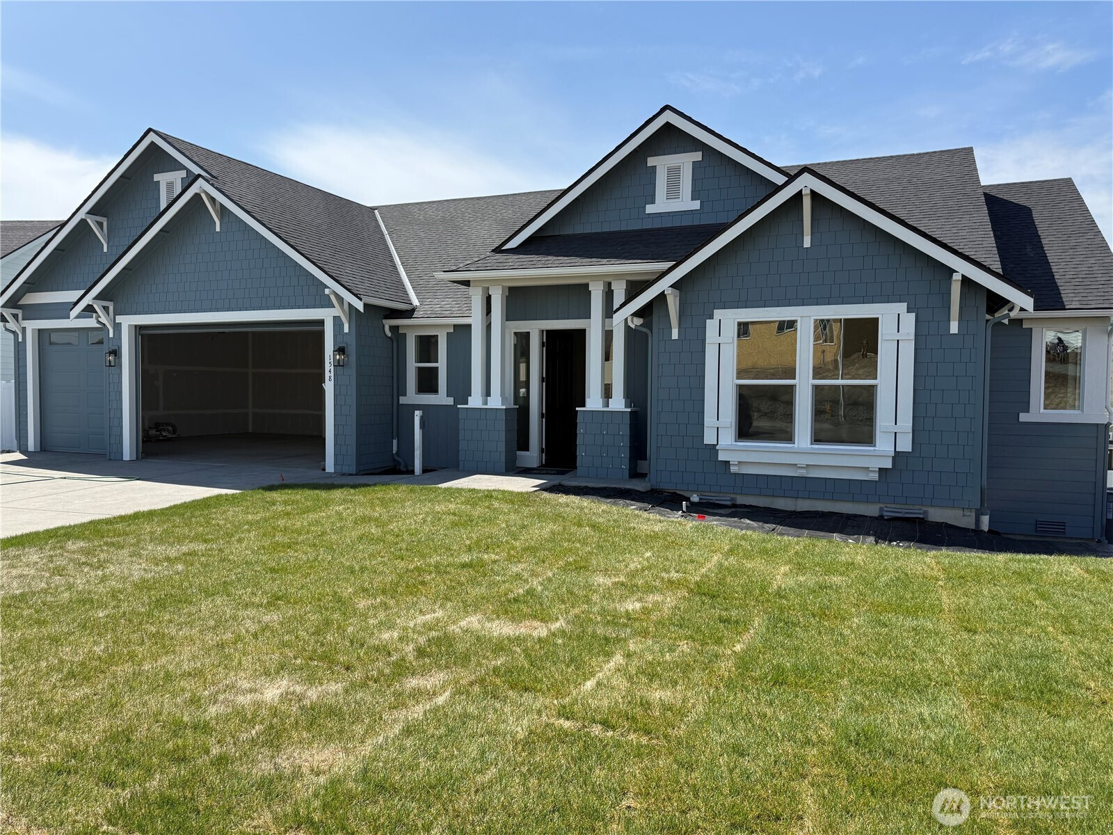 1548 S Kelvin Court, East Wenatchee, WA 98802