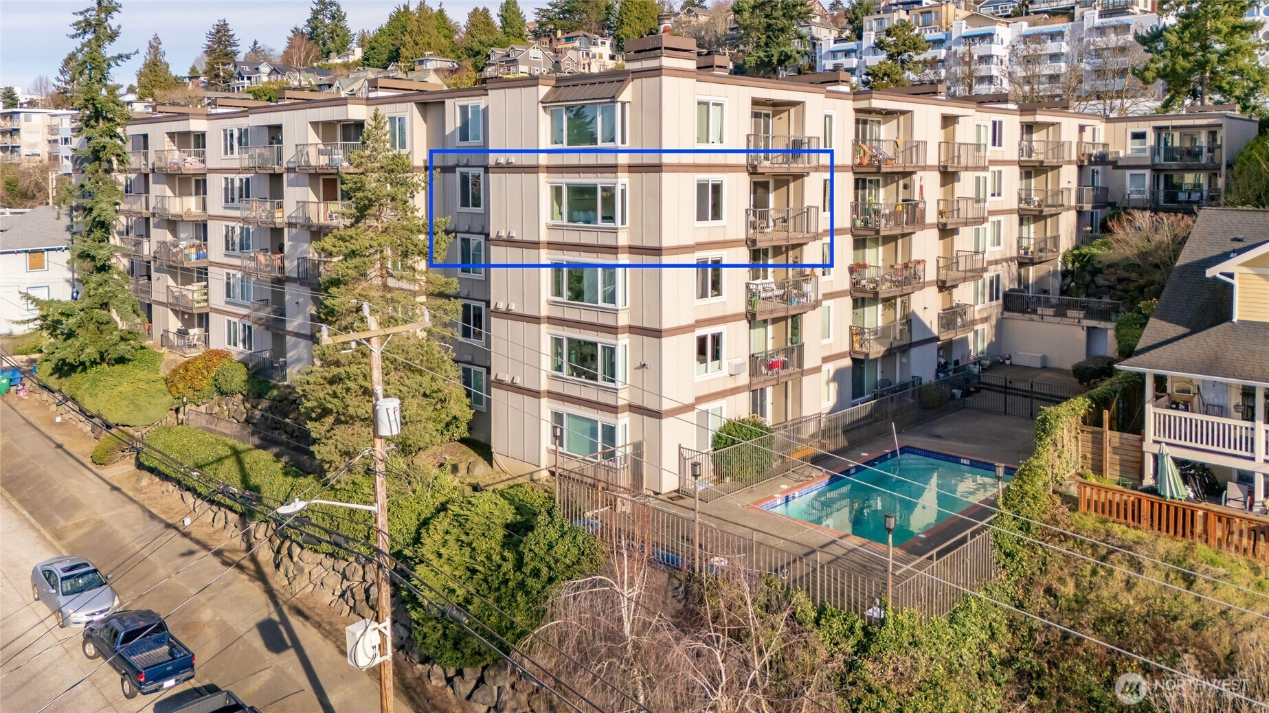 2253 Gilman Drive W, Seattle, WA 98119