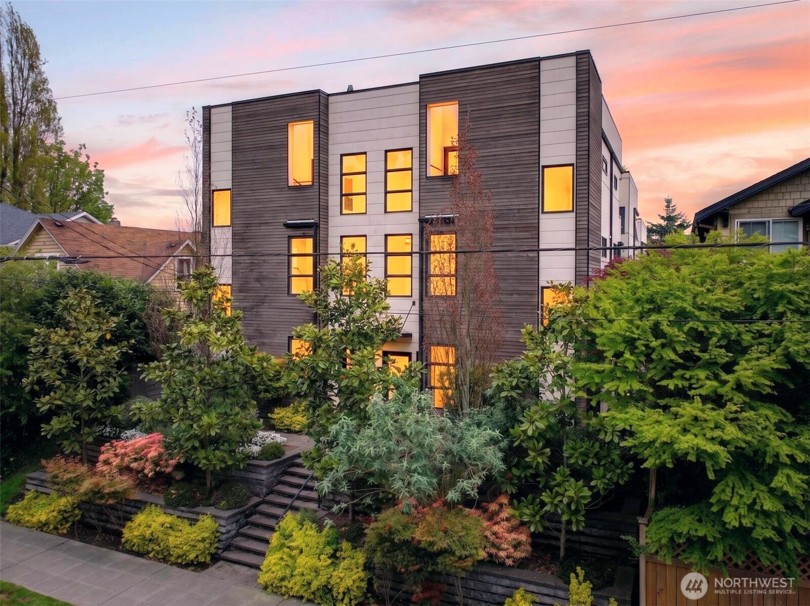 3014 21st Avenue W, Seattle, WA 98199