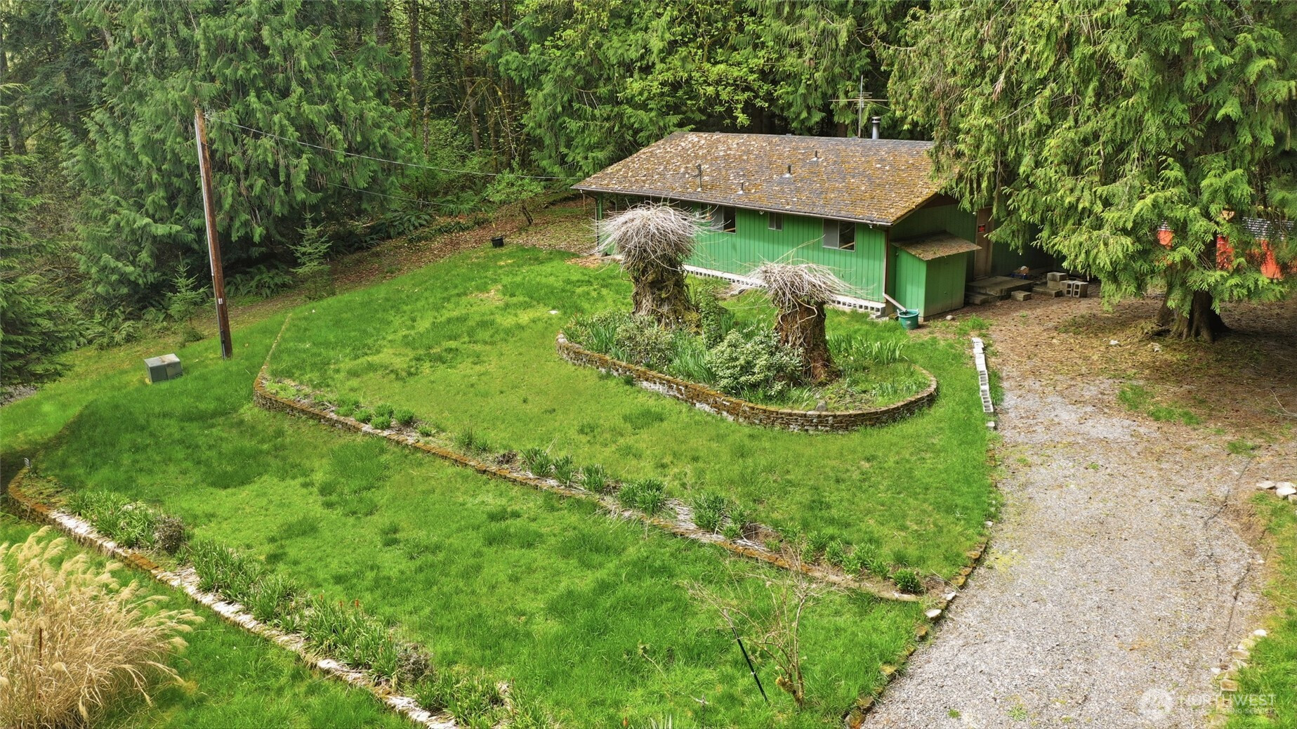 6825 Young Road NW, Olympia, WA 98502