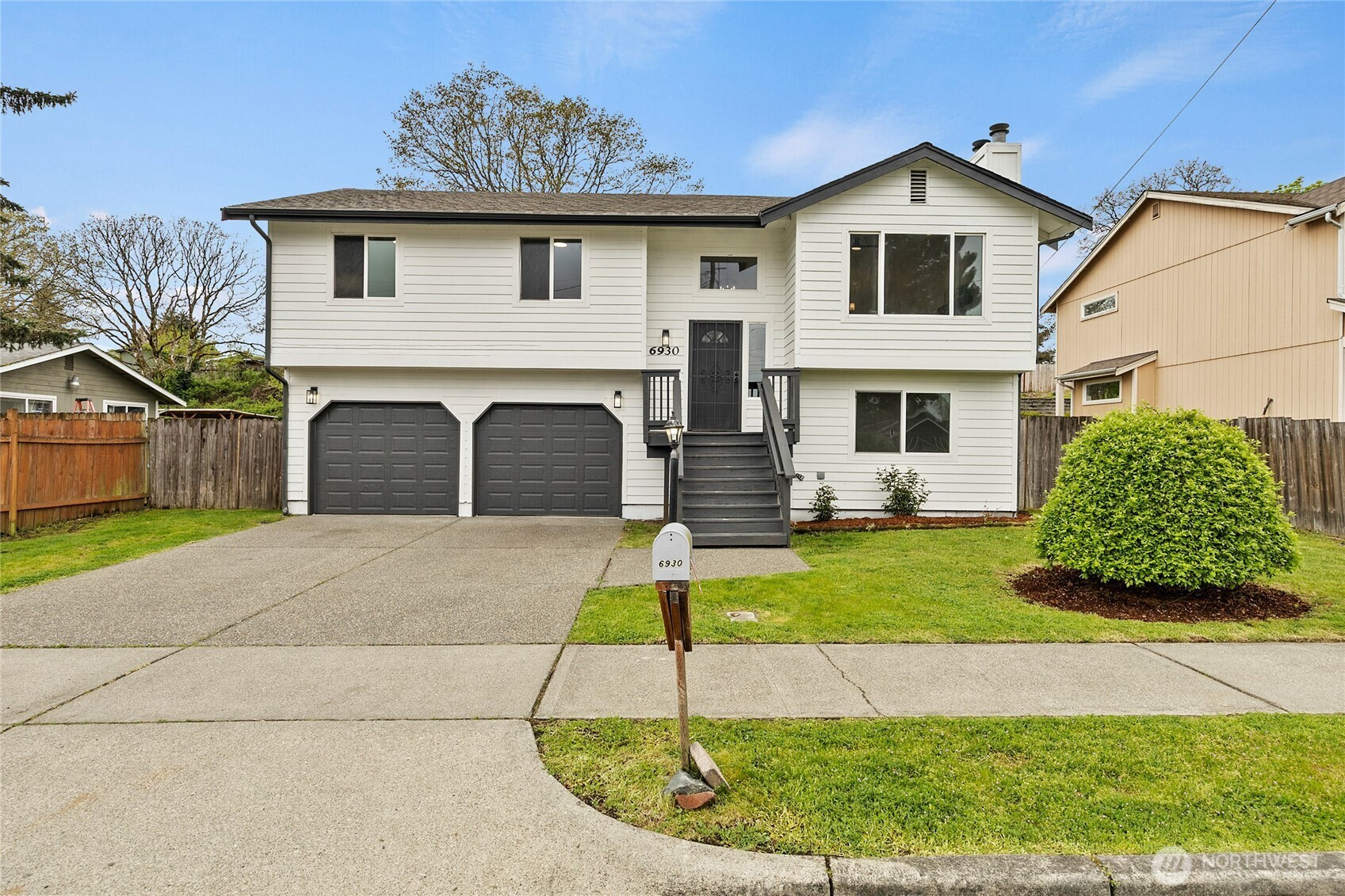 6930 S Monroe Street, Tacoma, WA 98409