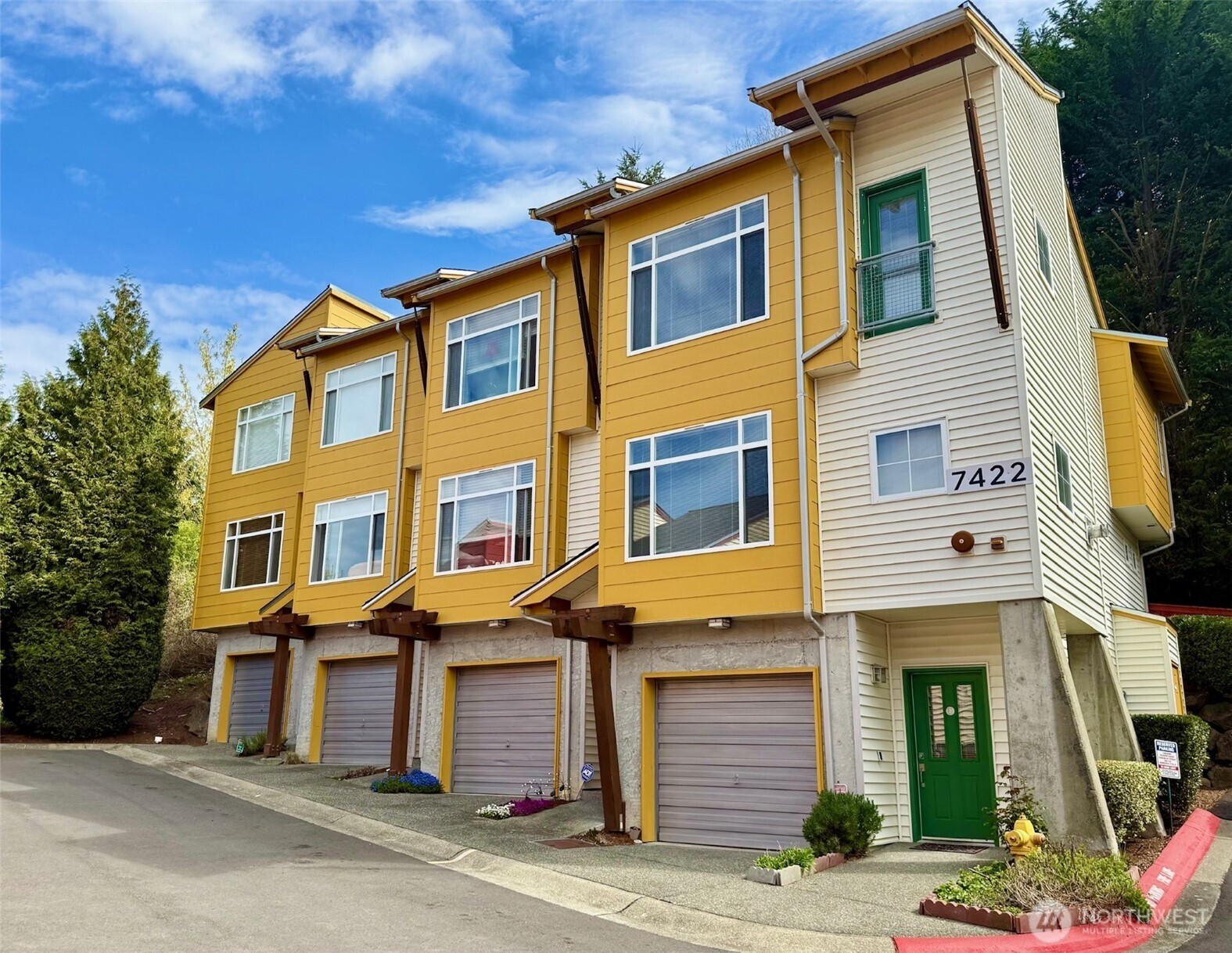 7422 Newcastle Golf Club Road, Newcastle, WA 98059