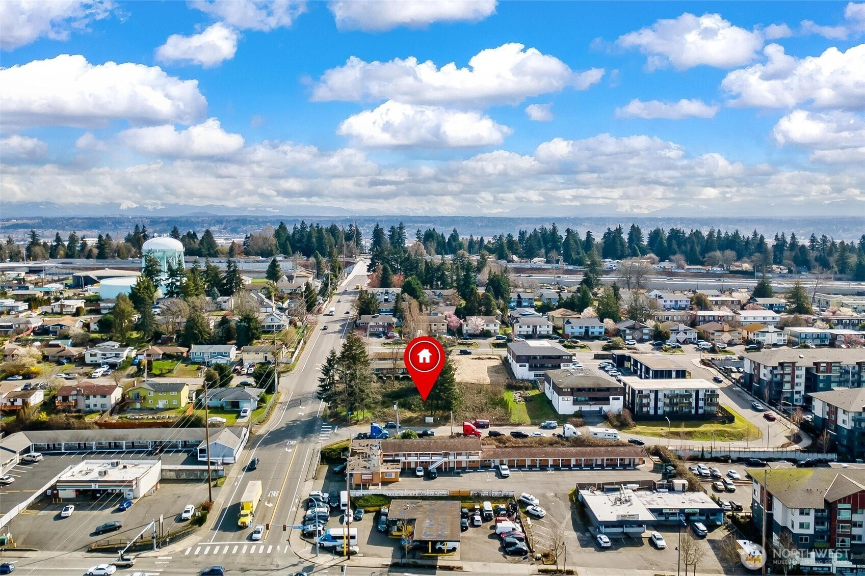 2805 S 216th Street, Des Moines, WA 98198