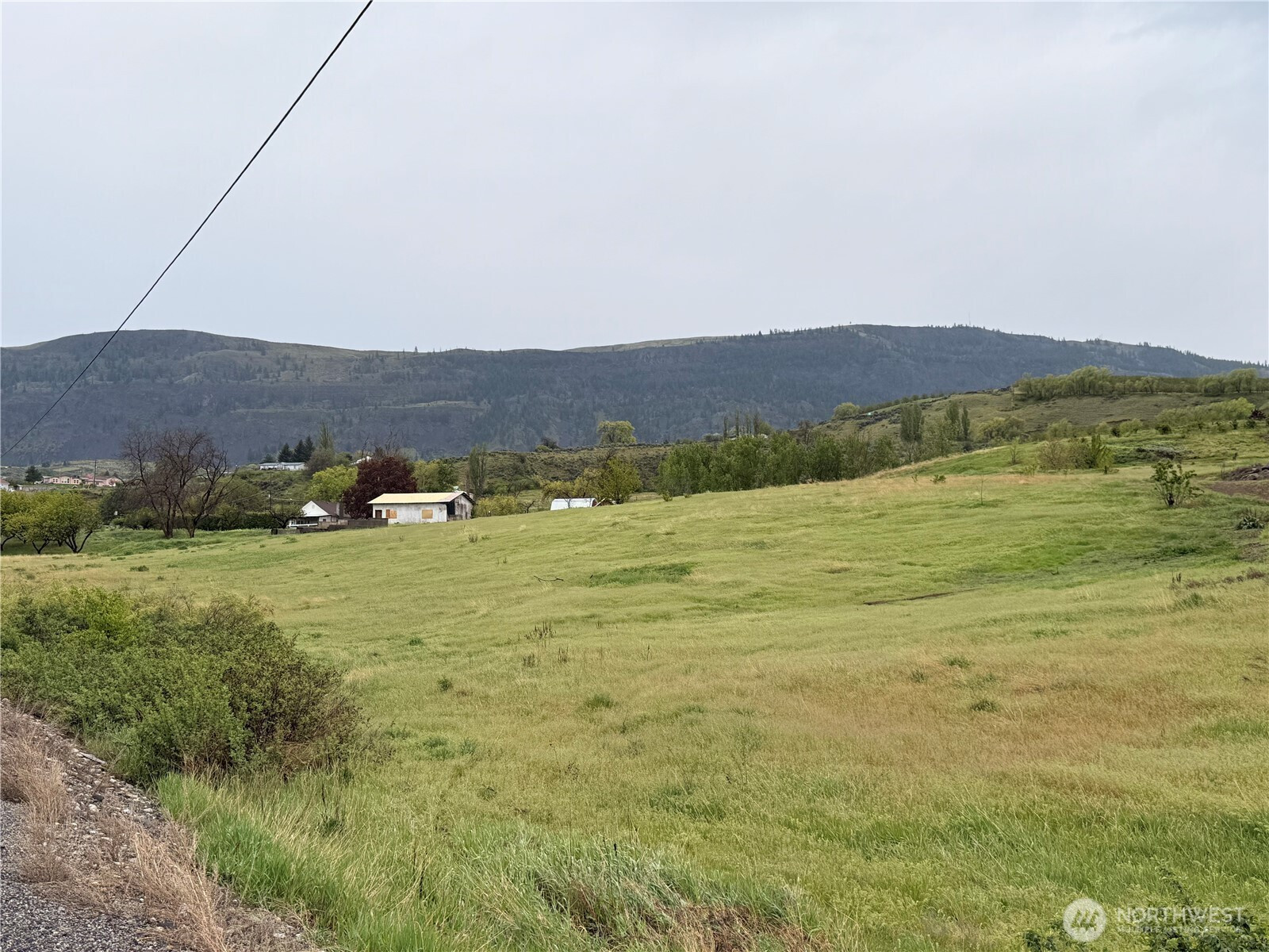 2677 W Malaga Road, Malaga, WA 98828