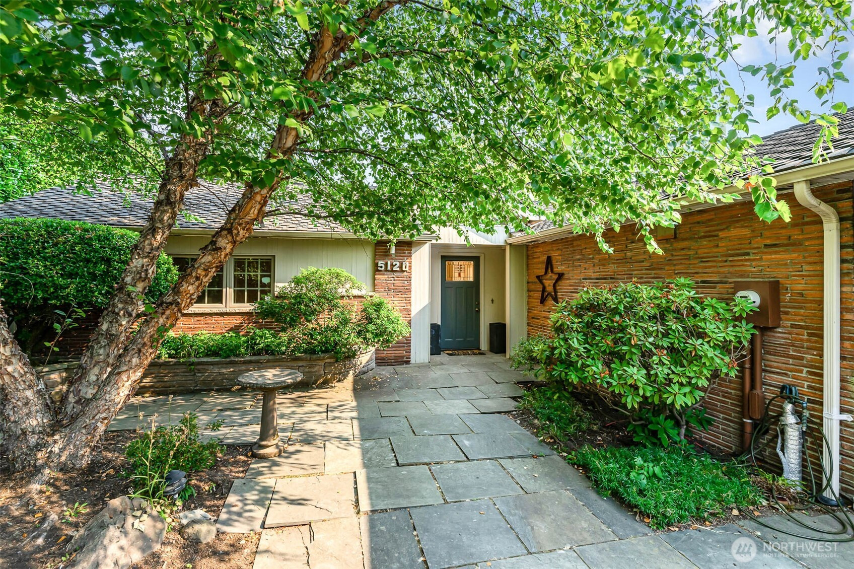 5120 NE 54th Street, Seattle, WA 98105