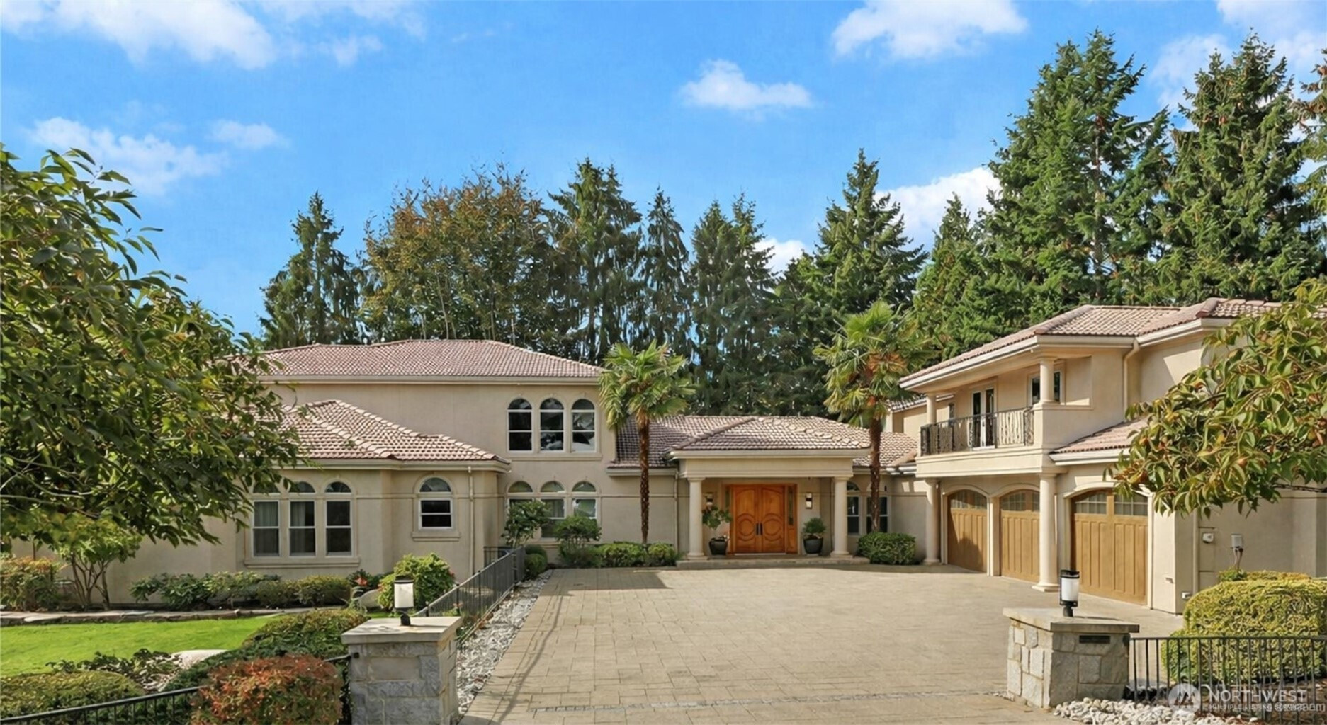 1055 91st Avenue NE, Bellevue, WA 98004