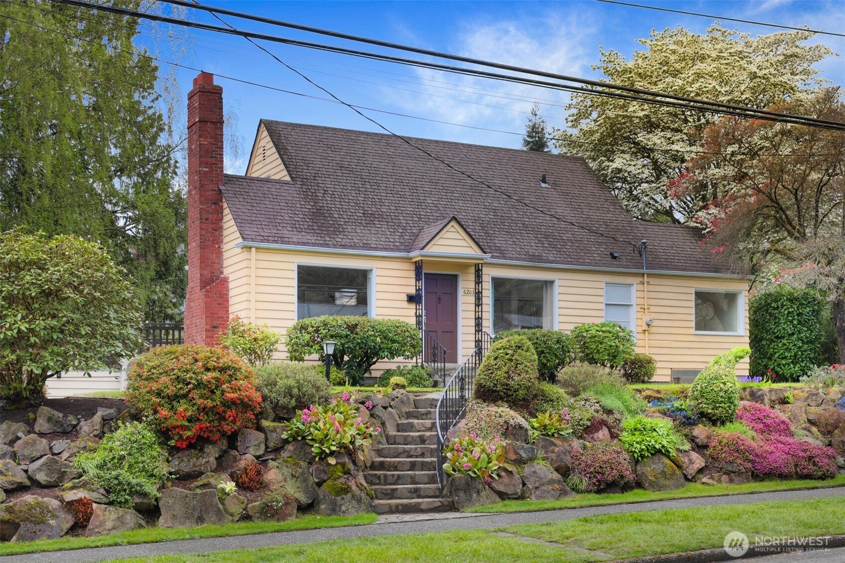 6203 39th Avenue NE, Seattle, WA 98115