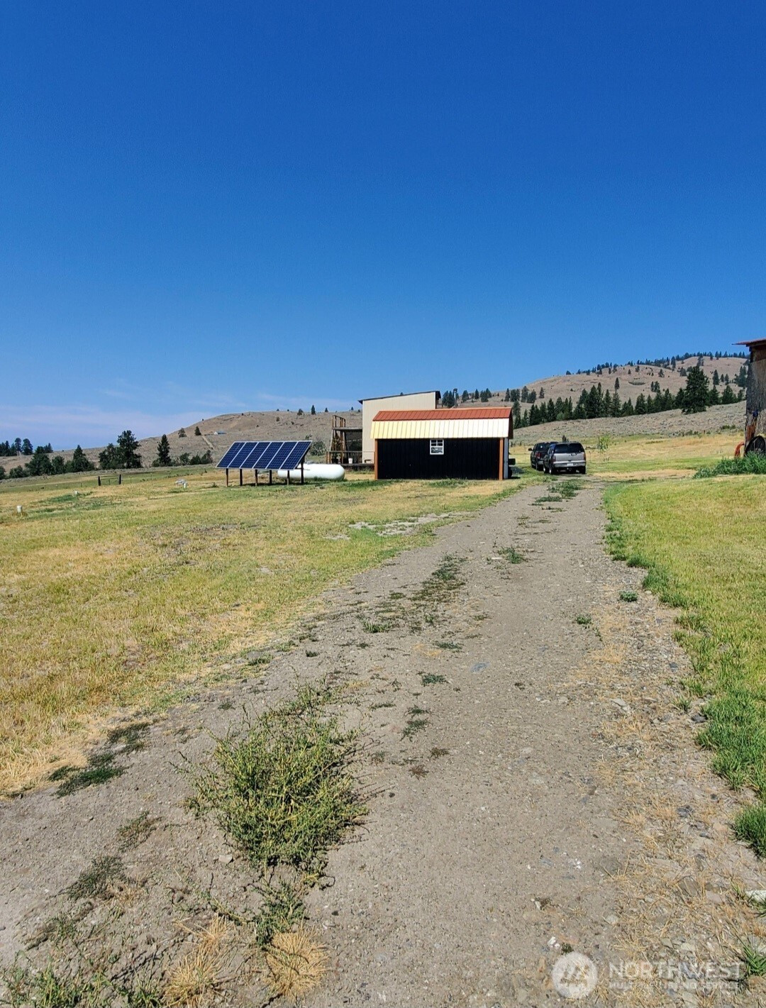 16 Edwards Creek Road, Tonasket, WA 98855