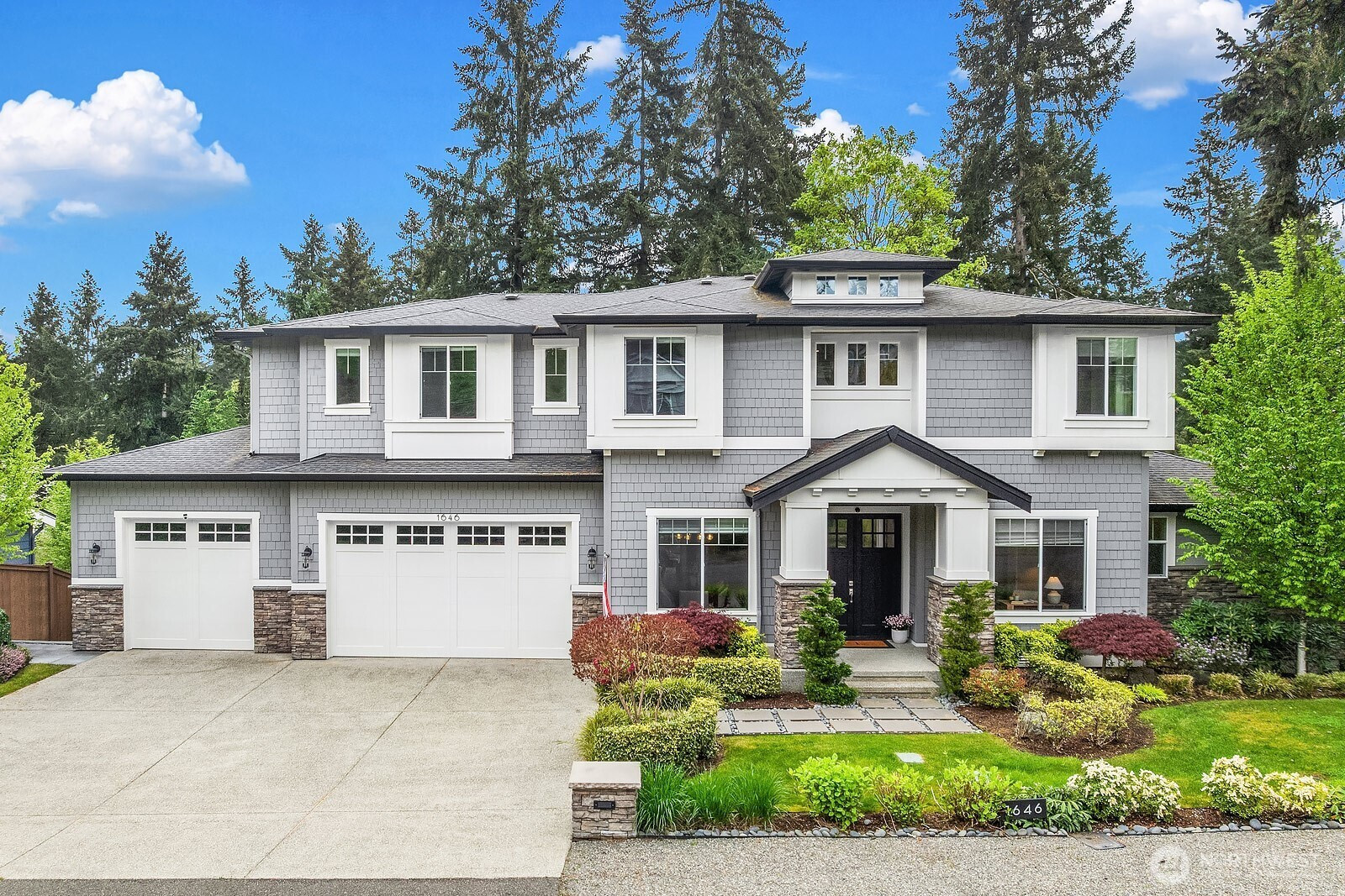 1646 106th Avenue SE, Bellevue, WA 98004
