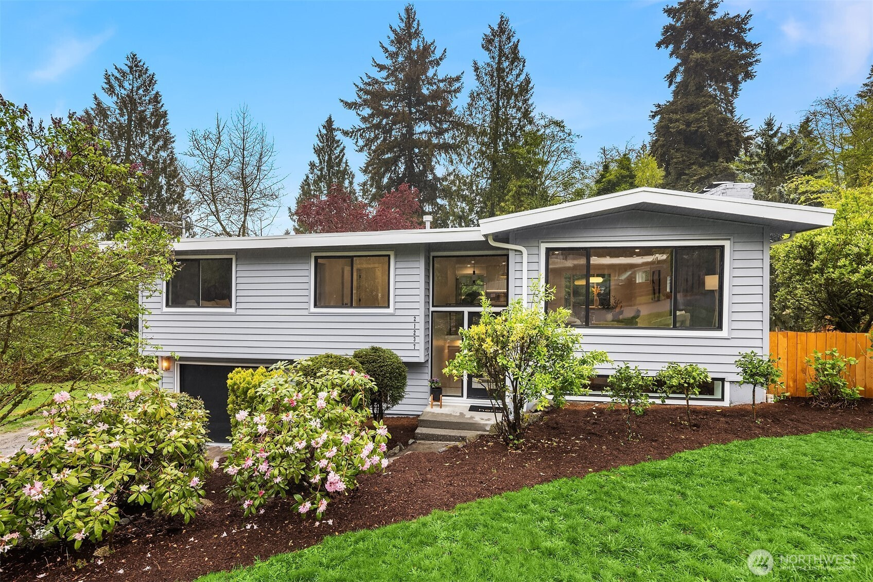 21237 38th Place W, Brier, WA 98036