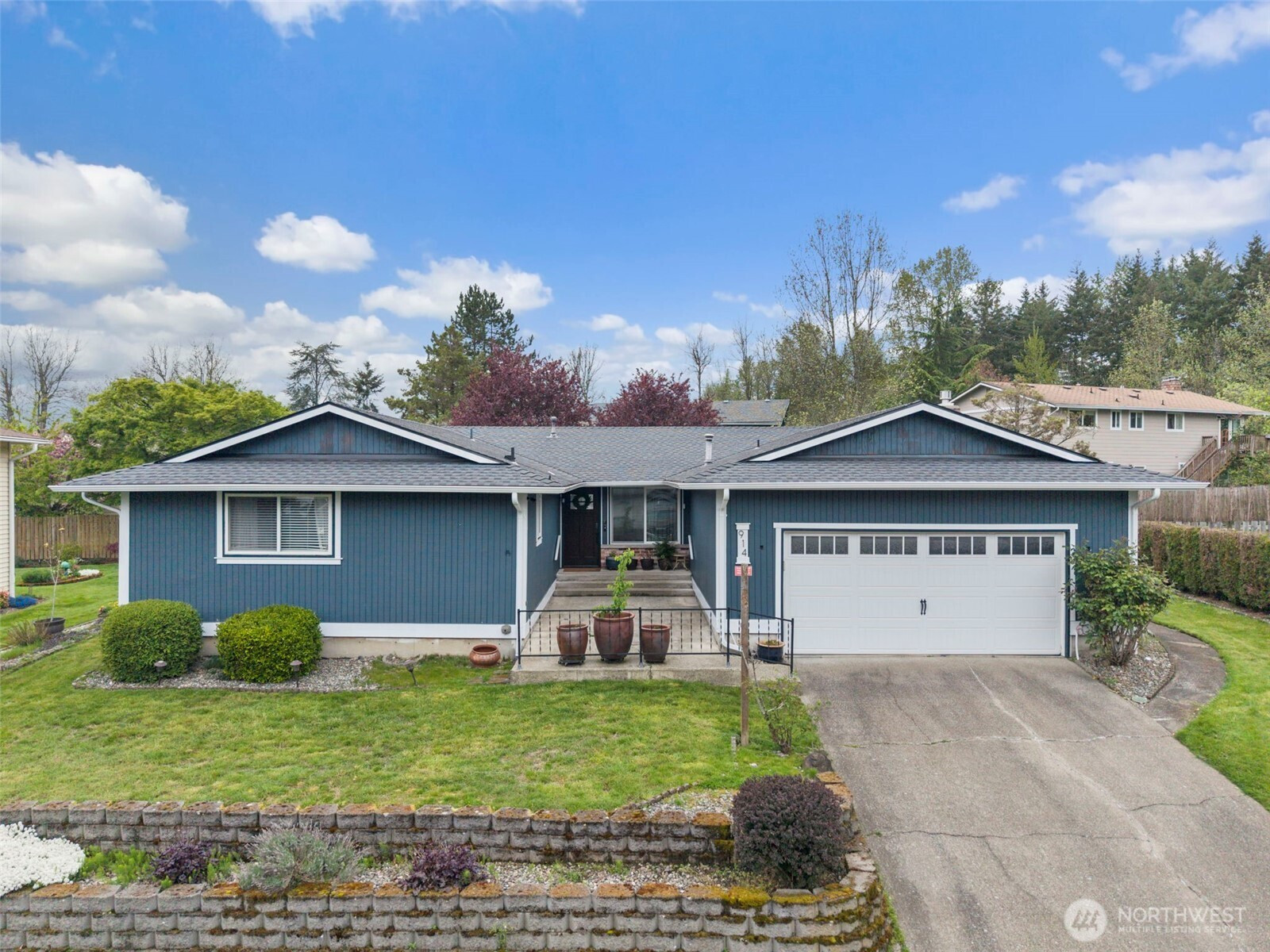 914 S 30th Place, Renton, WA 98055