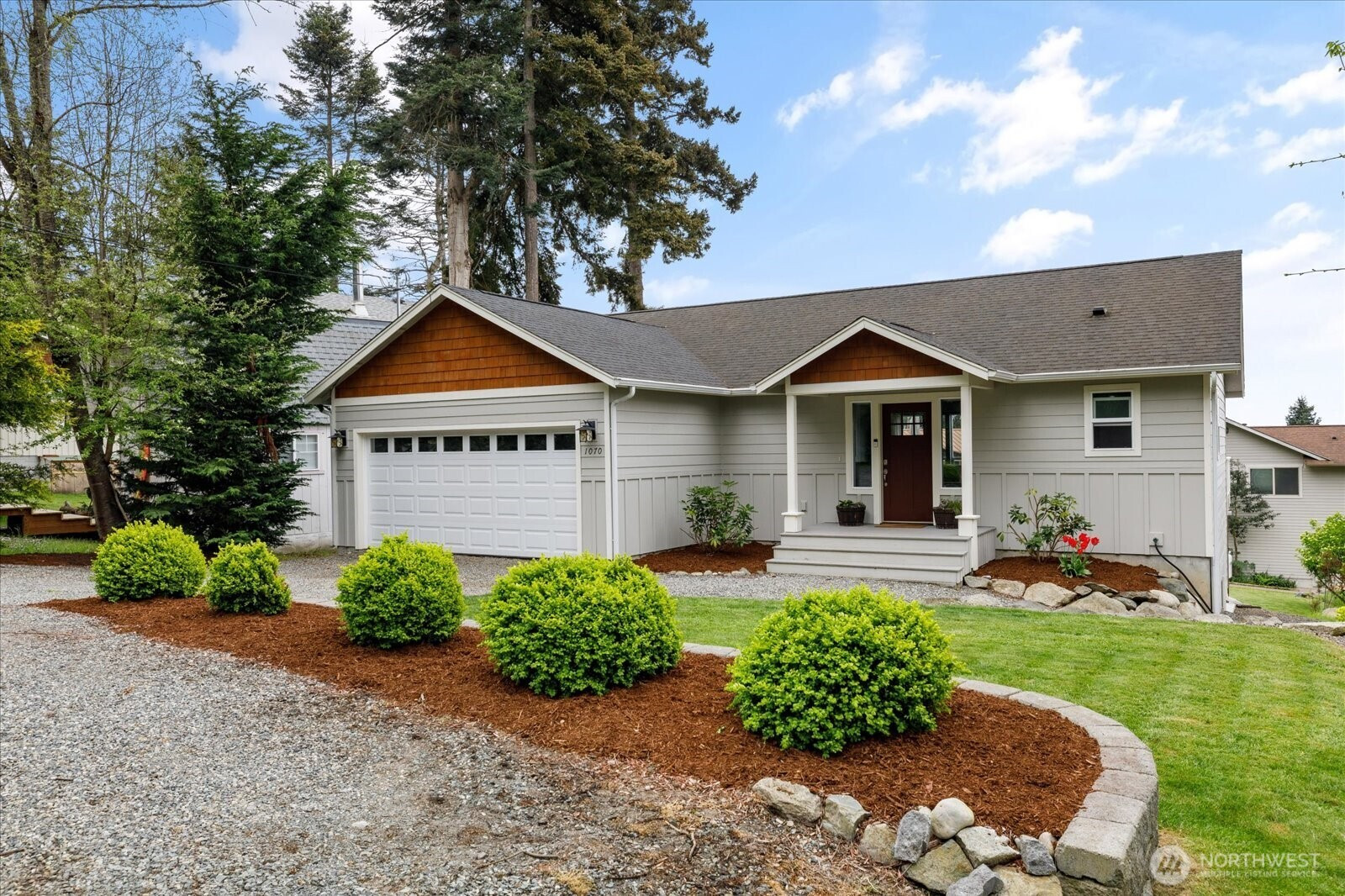 1070 Halsey Drive, Coupeville, WA 98239