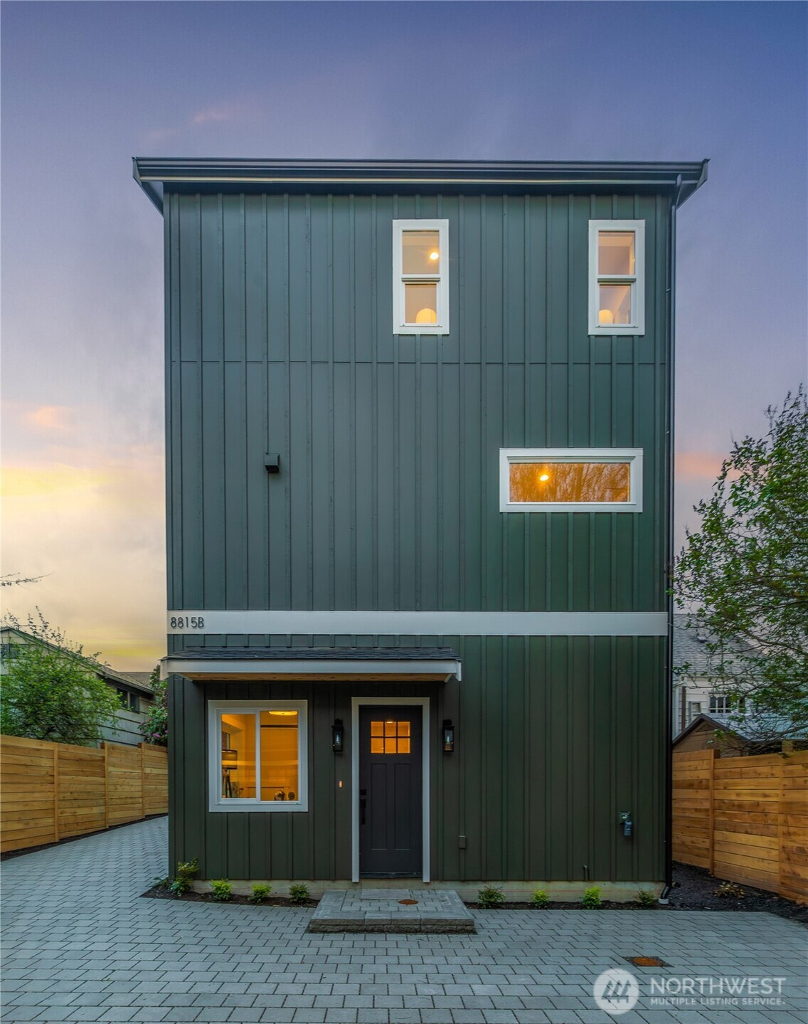 8815 Densmore Avenue N, Seattle, WA 98103